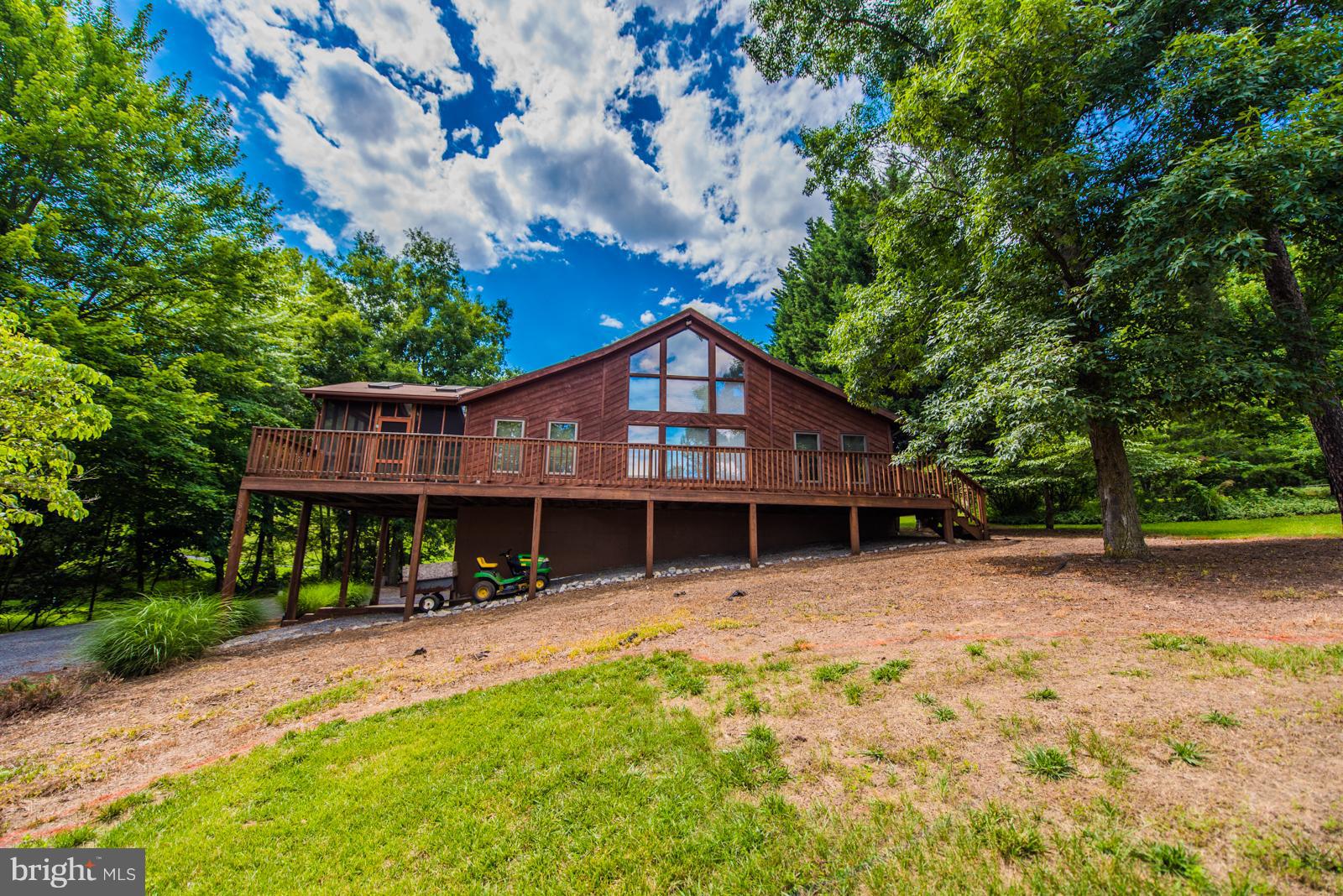 THE WOODS - Residential Lease