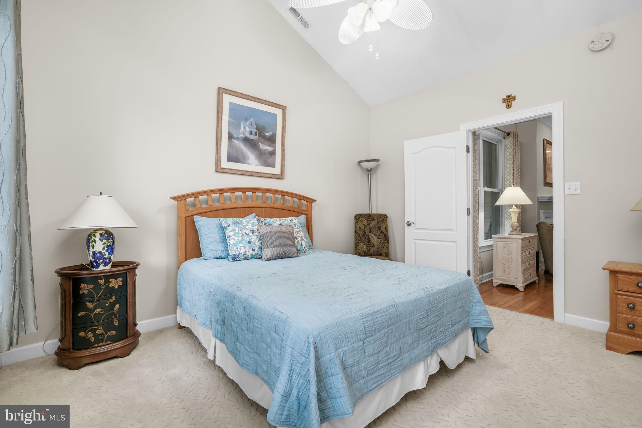 GOLF CLUB SHORES I - Residential