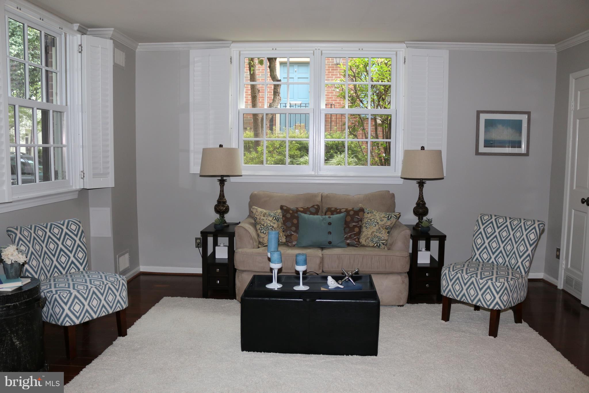 LEE MEWS - Residential