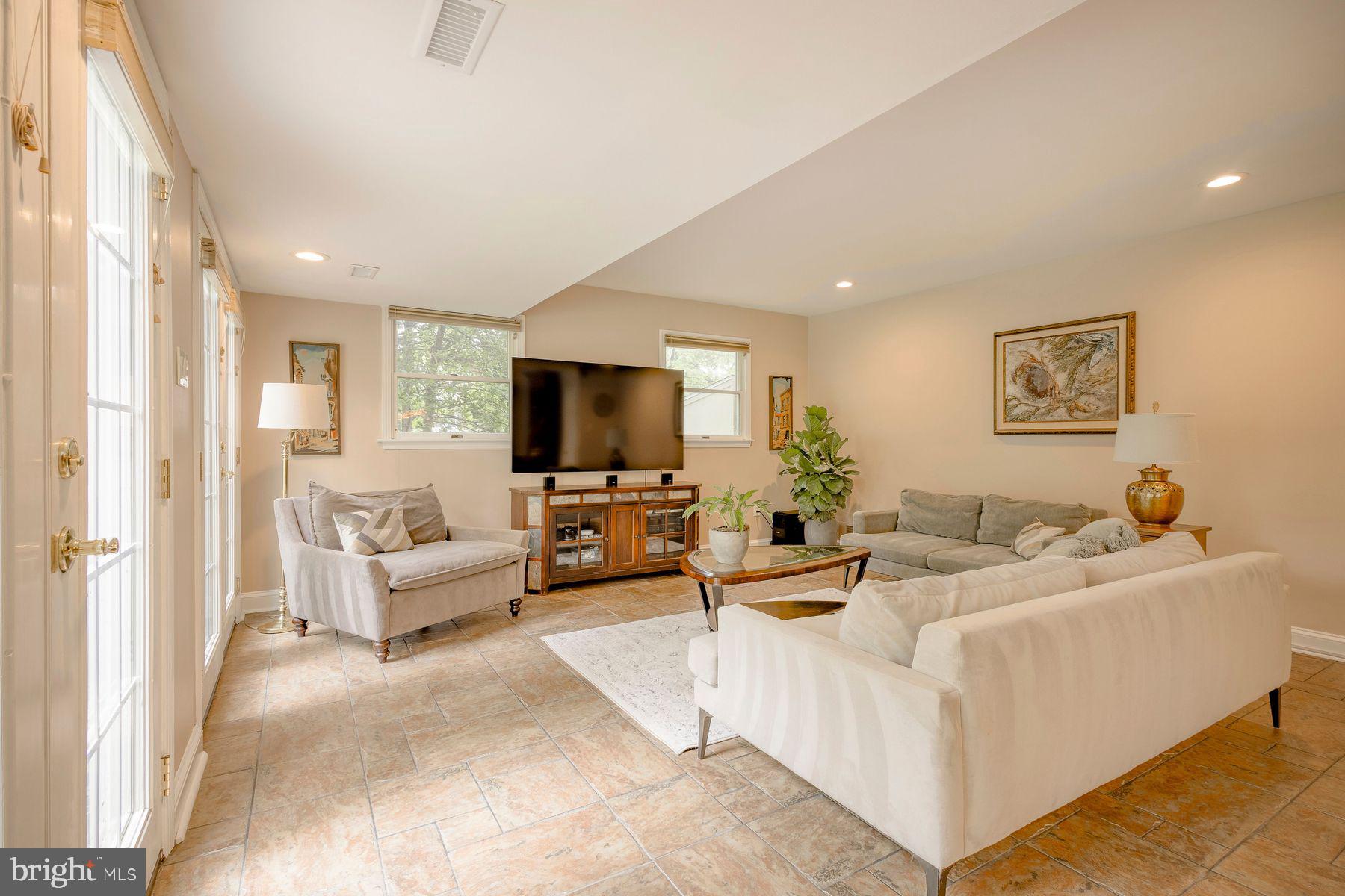 WYNDMOOR - Residential
