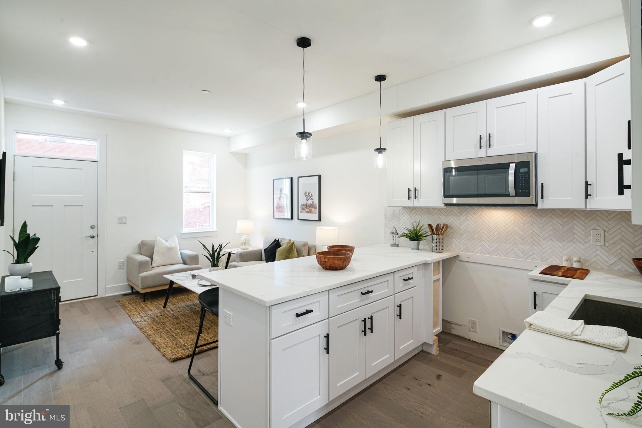 OLDE KENSINGTON - Residential