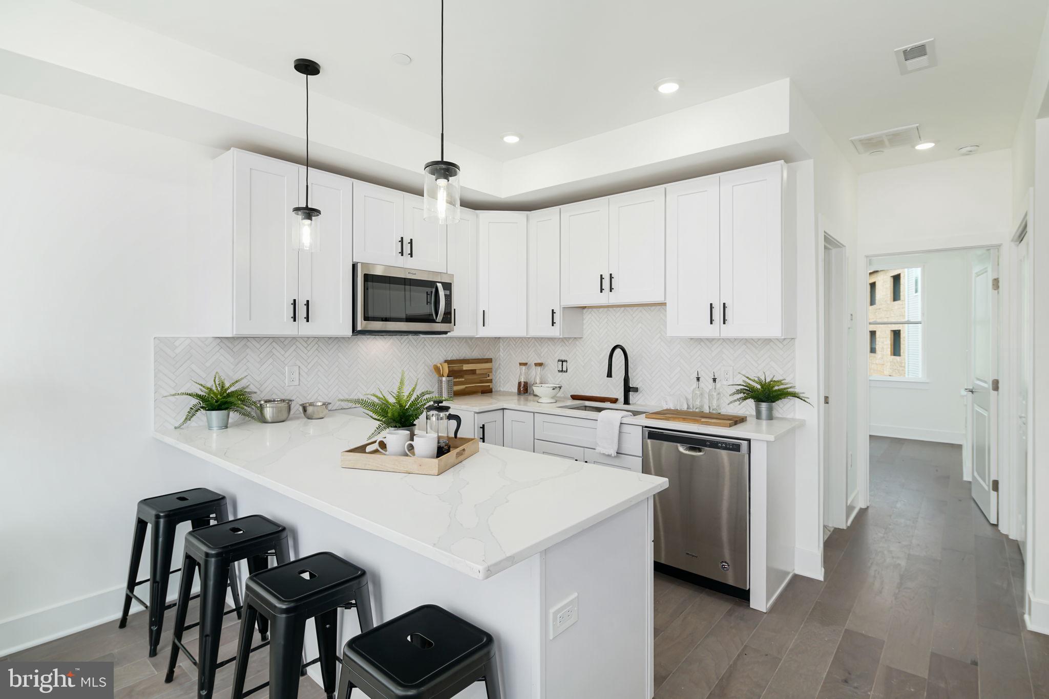 OLDE KENSINGTON - Residential