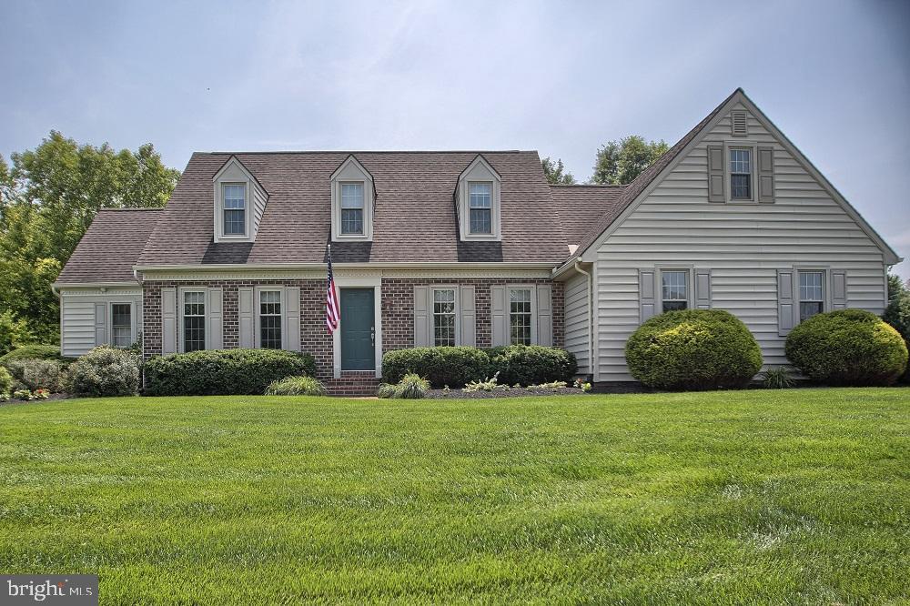 Move in ready in Manheim Twp's Kings Pointe. Updated kitchen w/stainless appliances, island, tile backsplash & built in desk. Gas fp(could be converted to wood) w/brick surround in fam rm & hdwd/tile throughout 1st flr. Master suite w/large master bath, skylights & tile walk in shower. Screened in porch, deck & hot-tub lead to peaceful, private outdoor living. Newer roof, siding, soffit, windows & spouting. All contracts presented July. 27th 6pm.