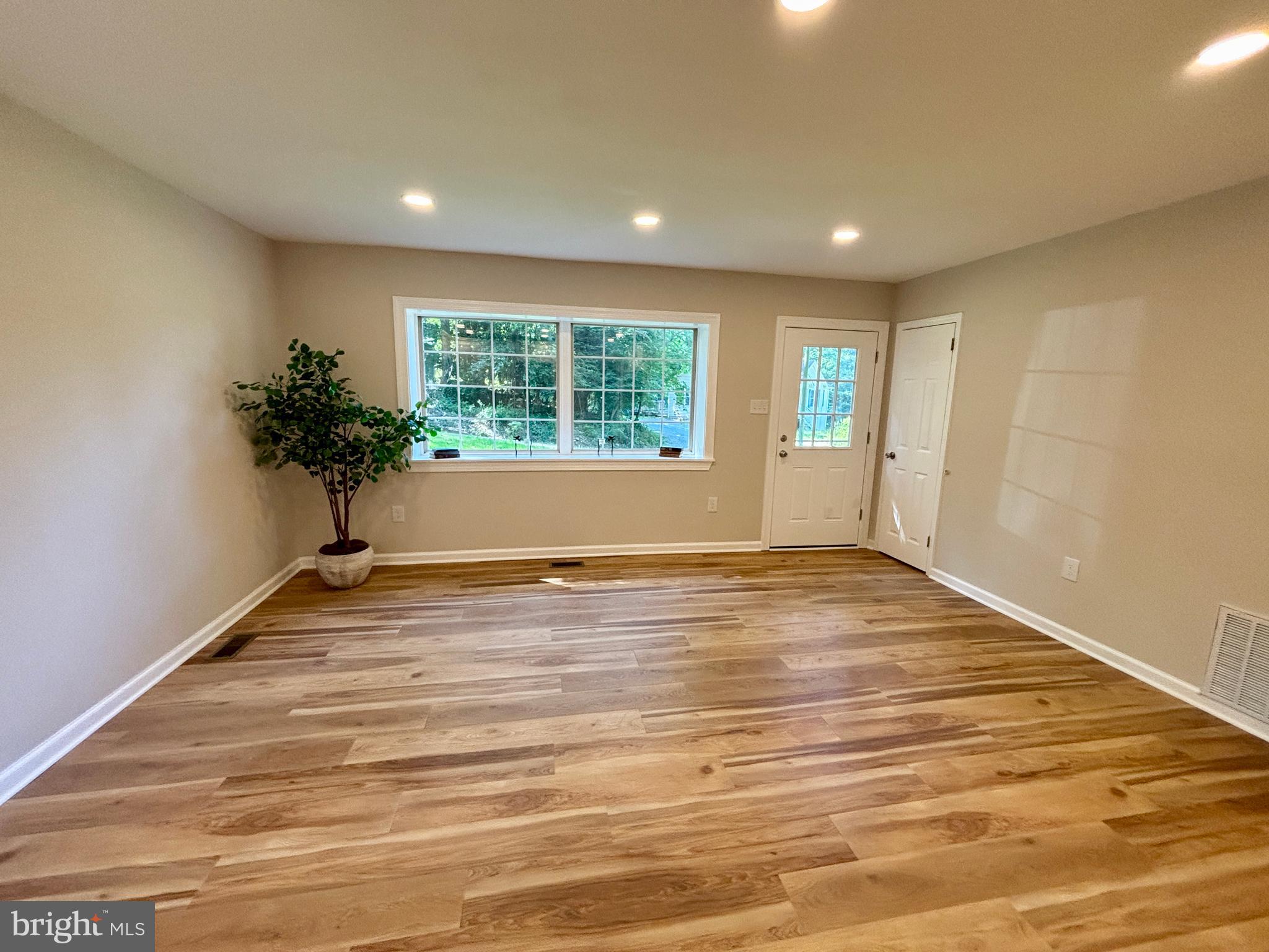 SHANNONDALE - Residential