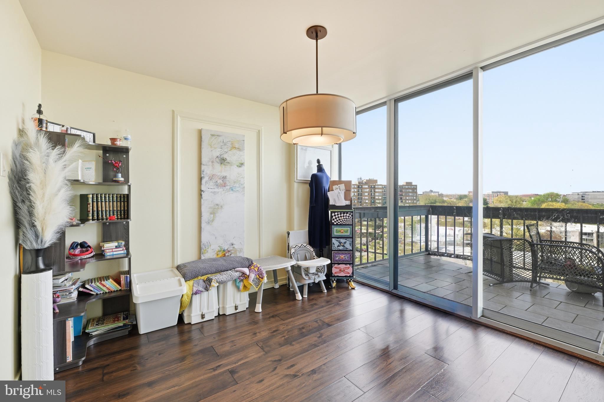 RIVER PARK - Residential