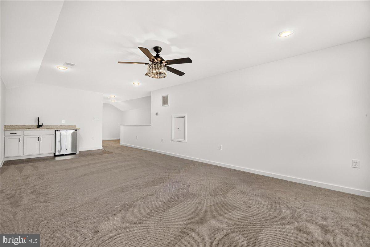 THE VILLAS AT WARM SPRINGS - Residential