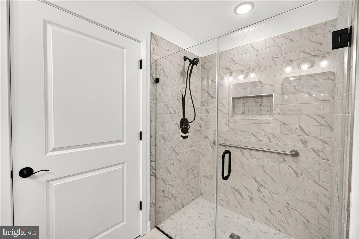 THE VILLAS AT WARM SPRINGS - Residential