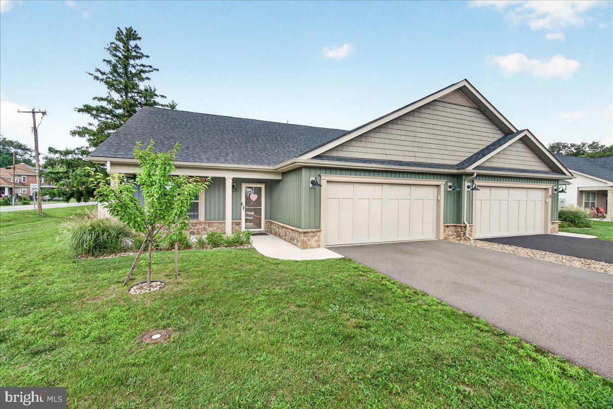 THE VILLAS AT WARM SPRINGS - Residential