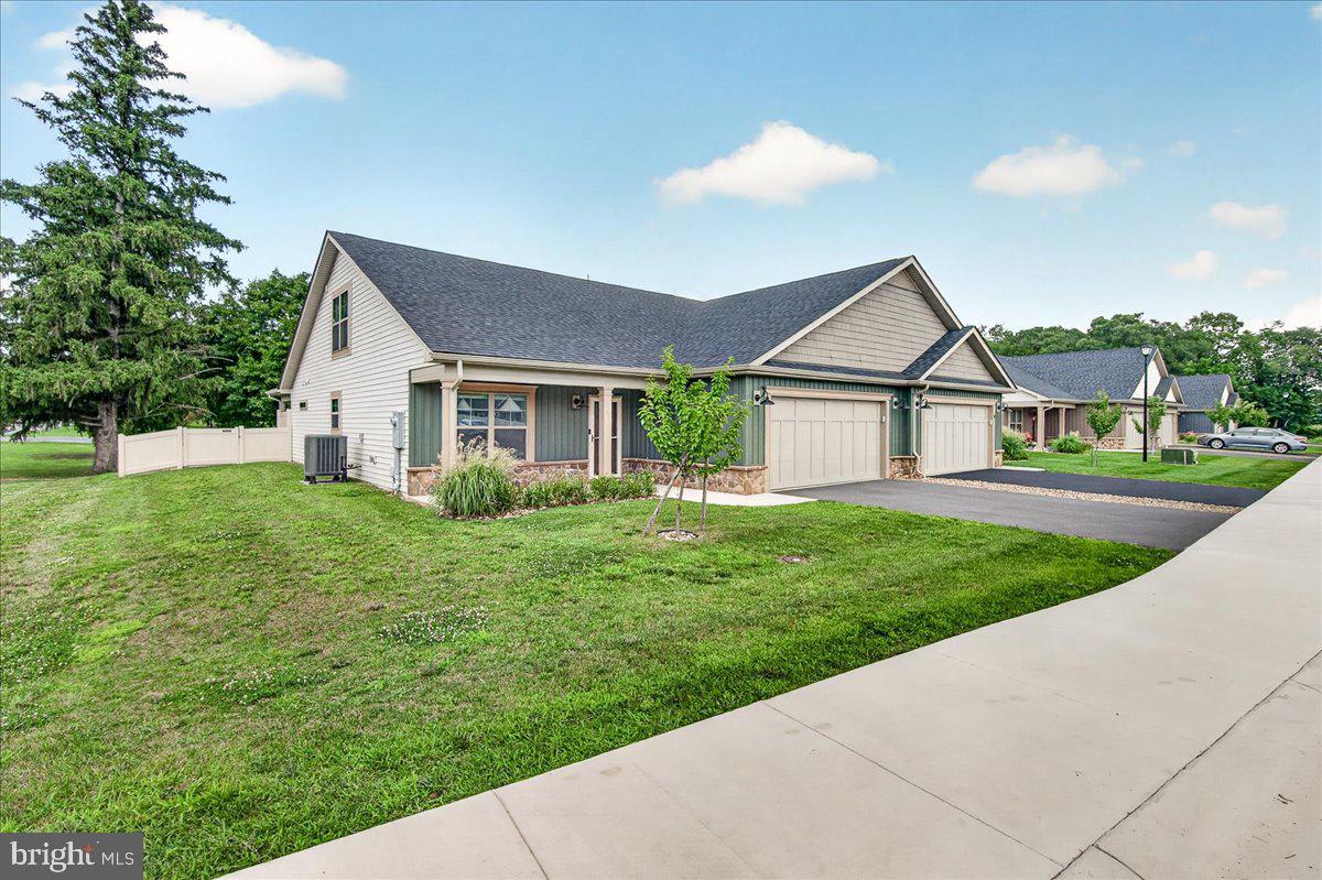 THE VILLAS AT WARM SPRINGS - Residential