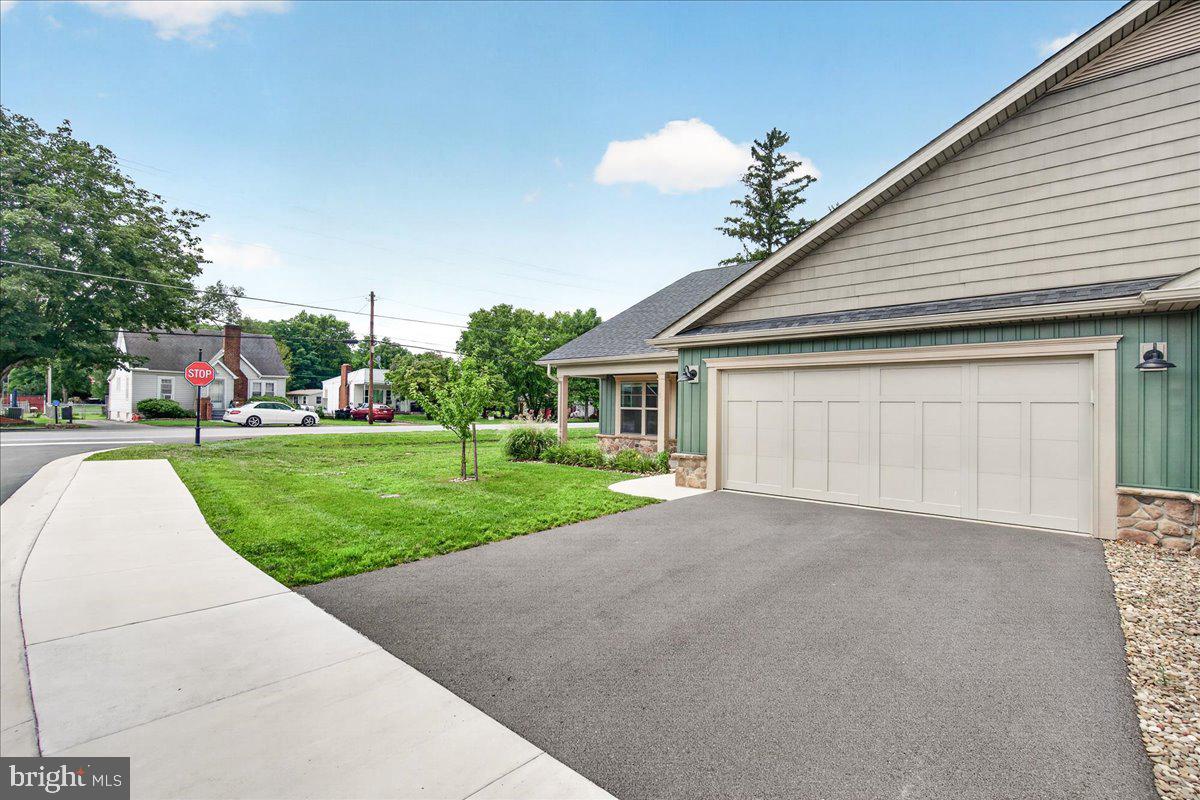 THE VILLAS AT WARM SPRINGS - Residential