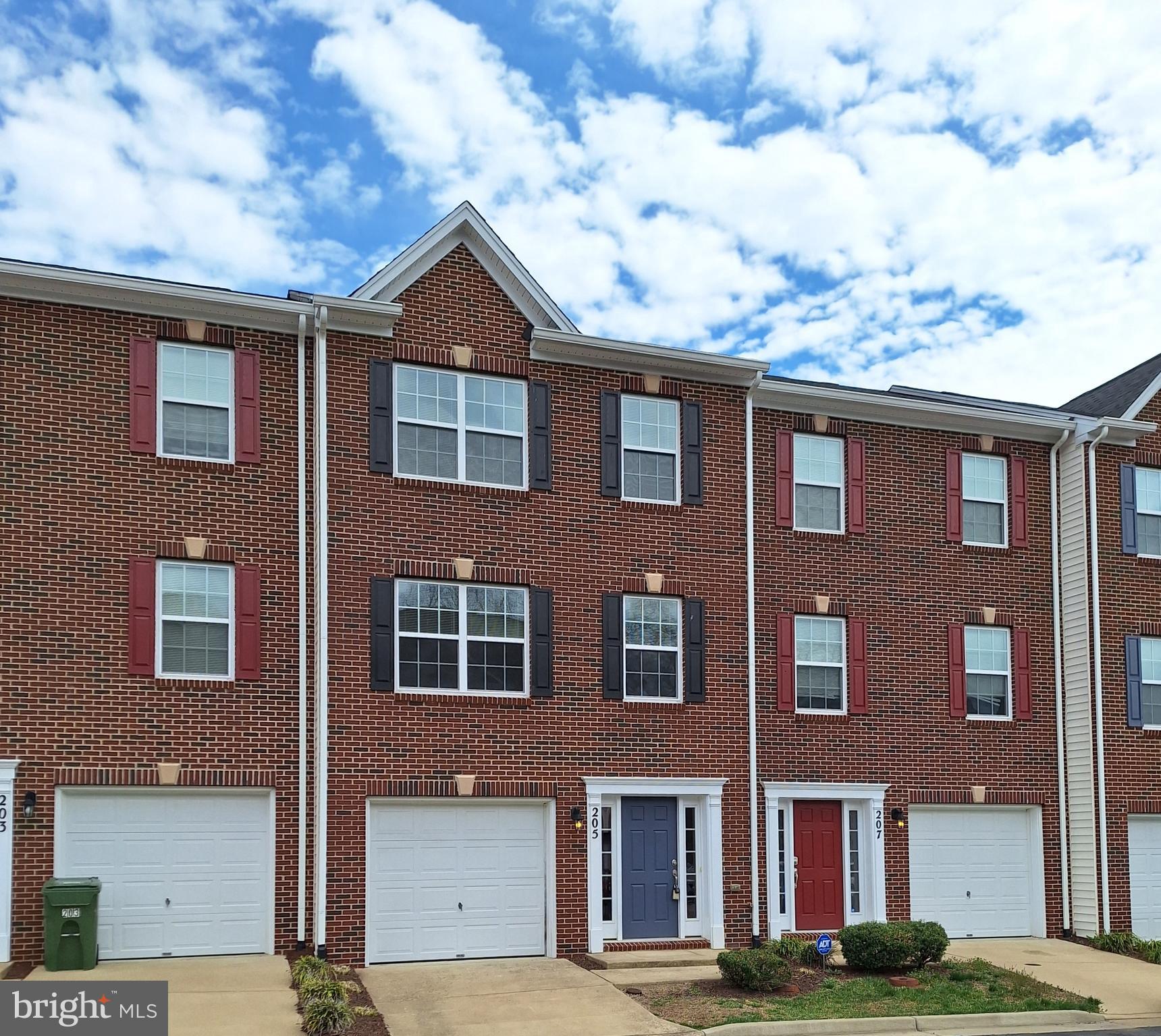 Great South Stafford location. Three level above ground townhome with one car garage. Three Bedrooms 2 full and 2 half baths. Kitchen has an oversized island.  New Hot Water Heater.  Comfortable and inviting with an open floor plan-you will settle right into place in no time. Vaulted ceilings on the upper level Professionally repainted neutral colors & have brand new carpets throughout! Privacy & convenience-rear yard has full privacy fencing and large deck for entertaining & cook-outs. Come see this lovely unit before its gone