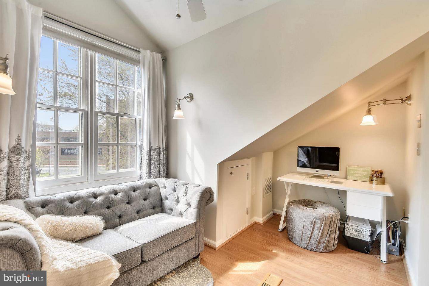OLD TOWN ALEXANDRIA - Residential Lease