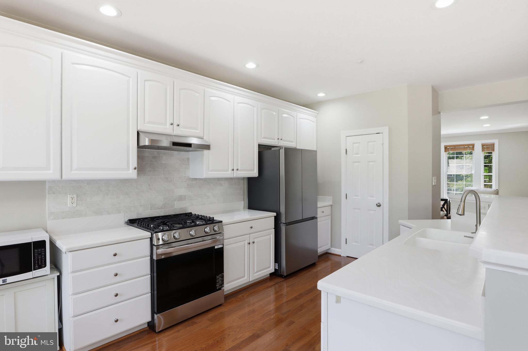 QUINCE ORCHARD PARK - Residential