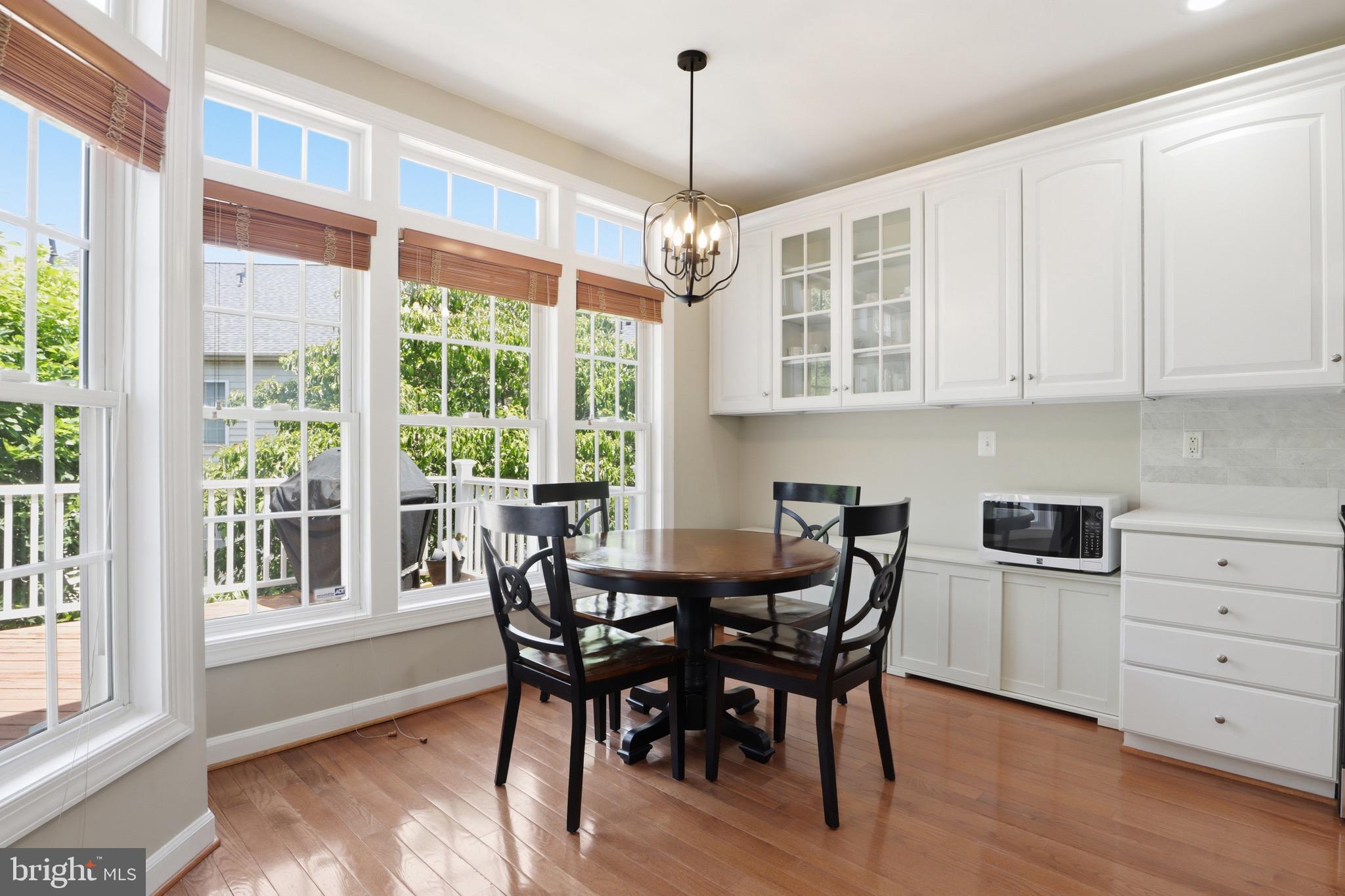 QUINCE ORCHARD PARK - Residential