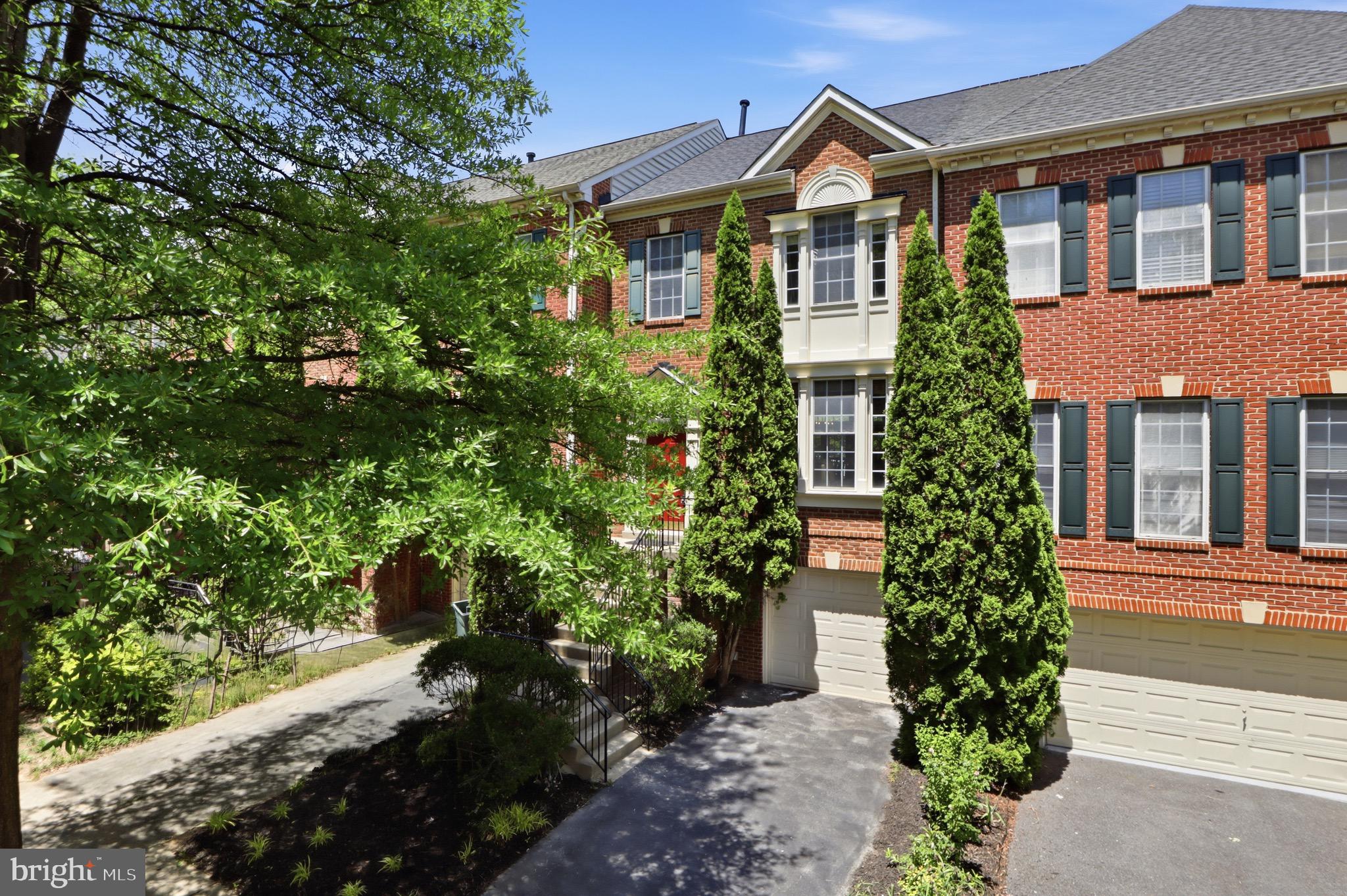 QUINCE ORCHARD PARK - Residential
