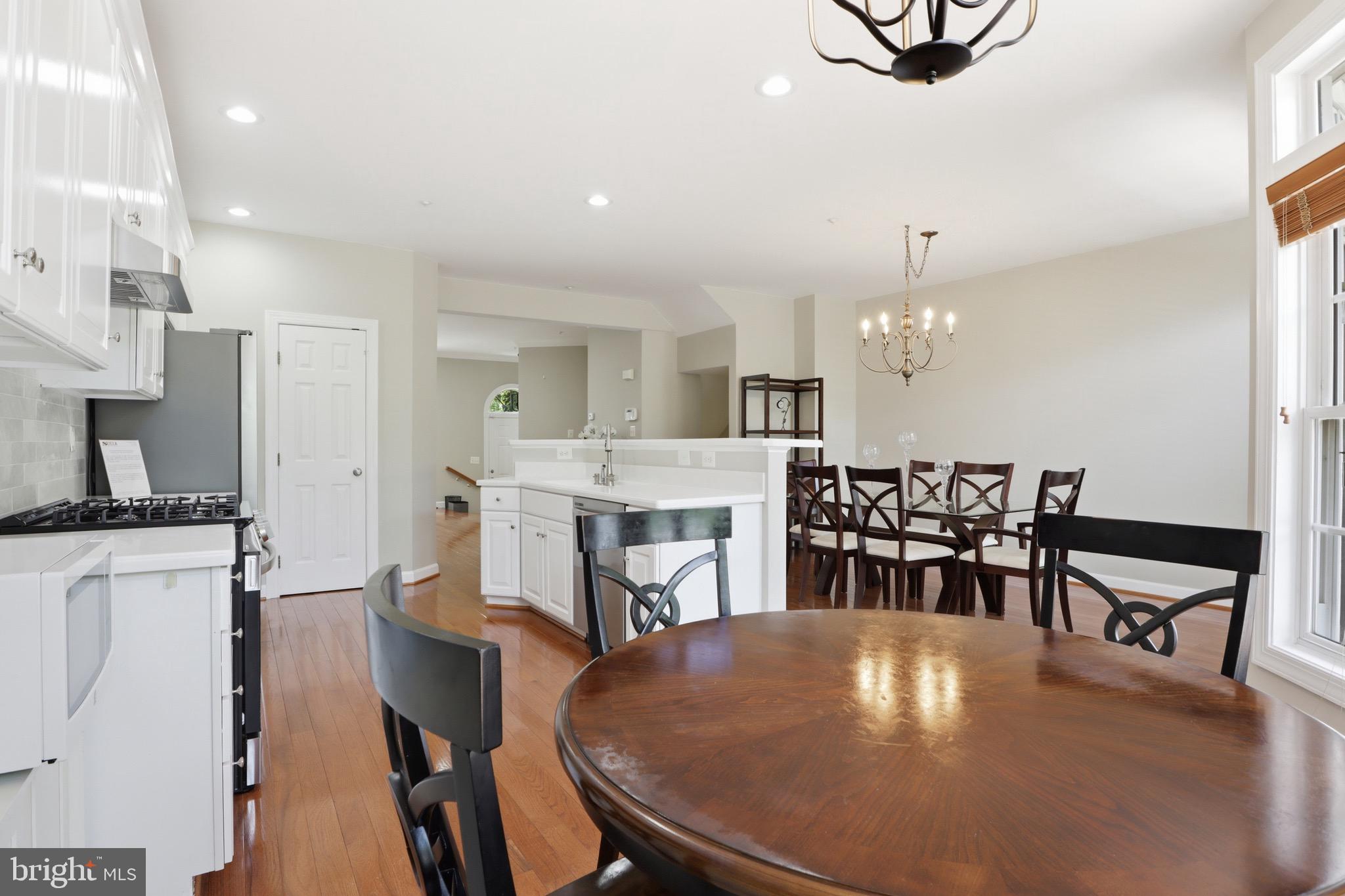 QUINCE ORCHARD PARK - Residential