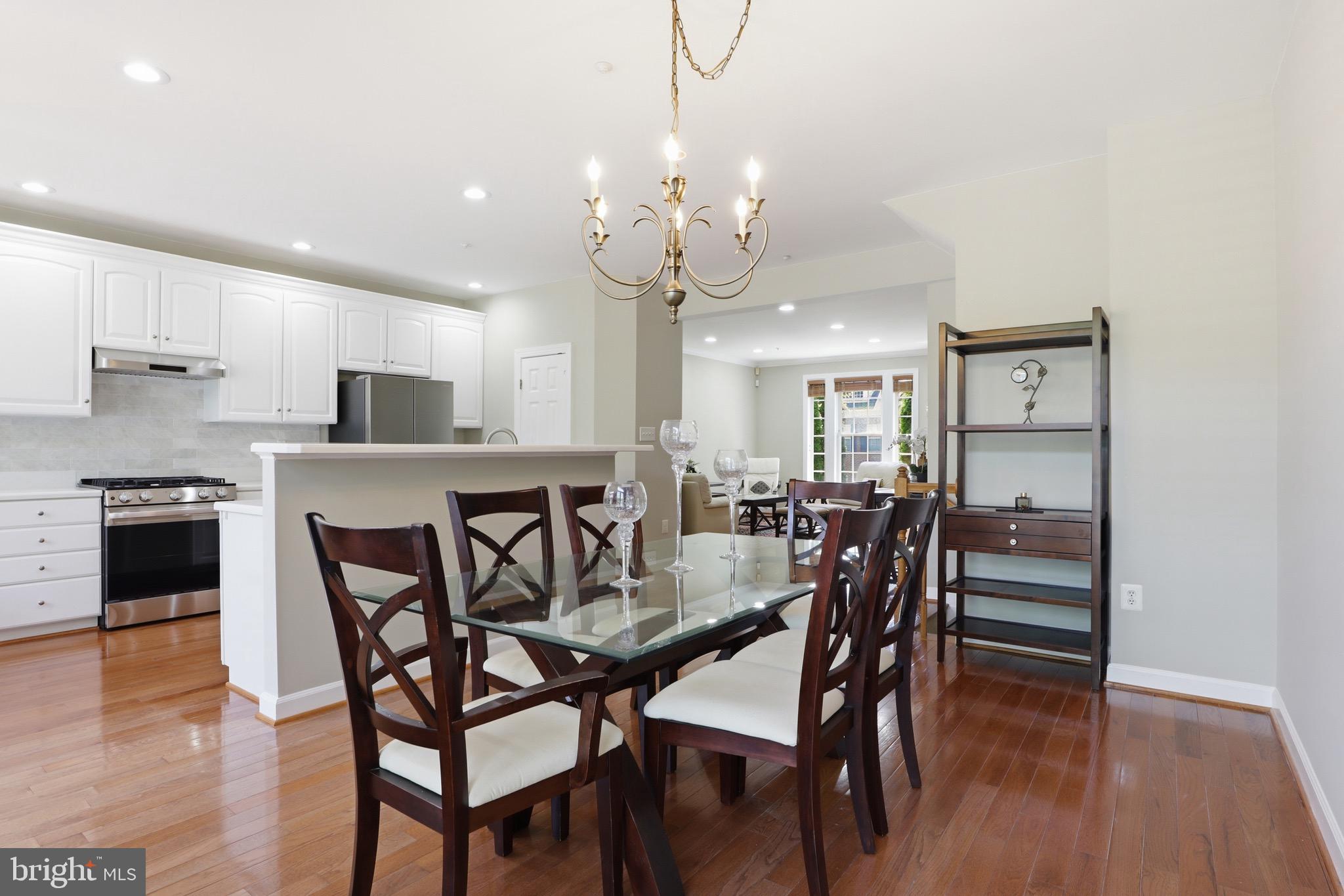 QUINCE ORCHARD PARK - Residential