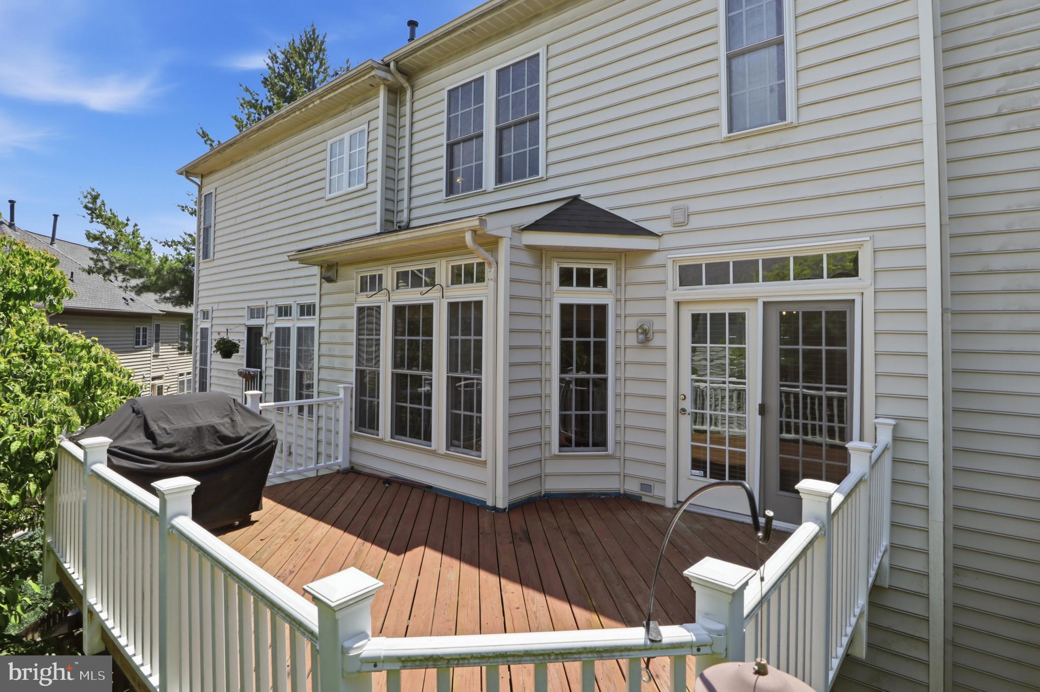 QUINCE ORCHARD PARK - Residential