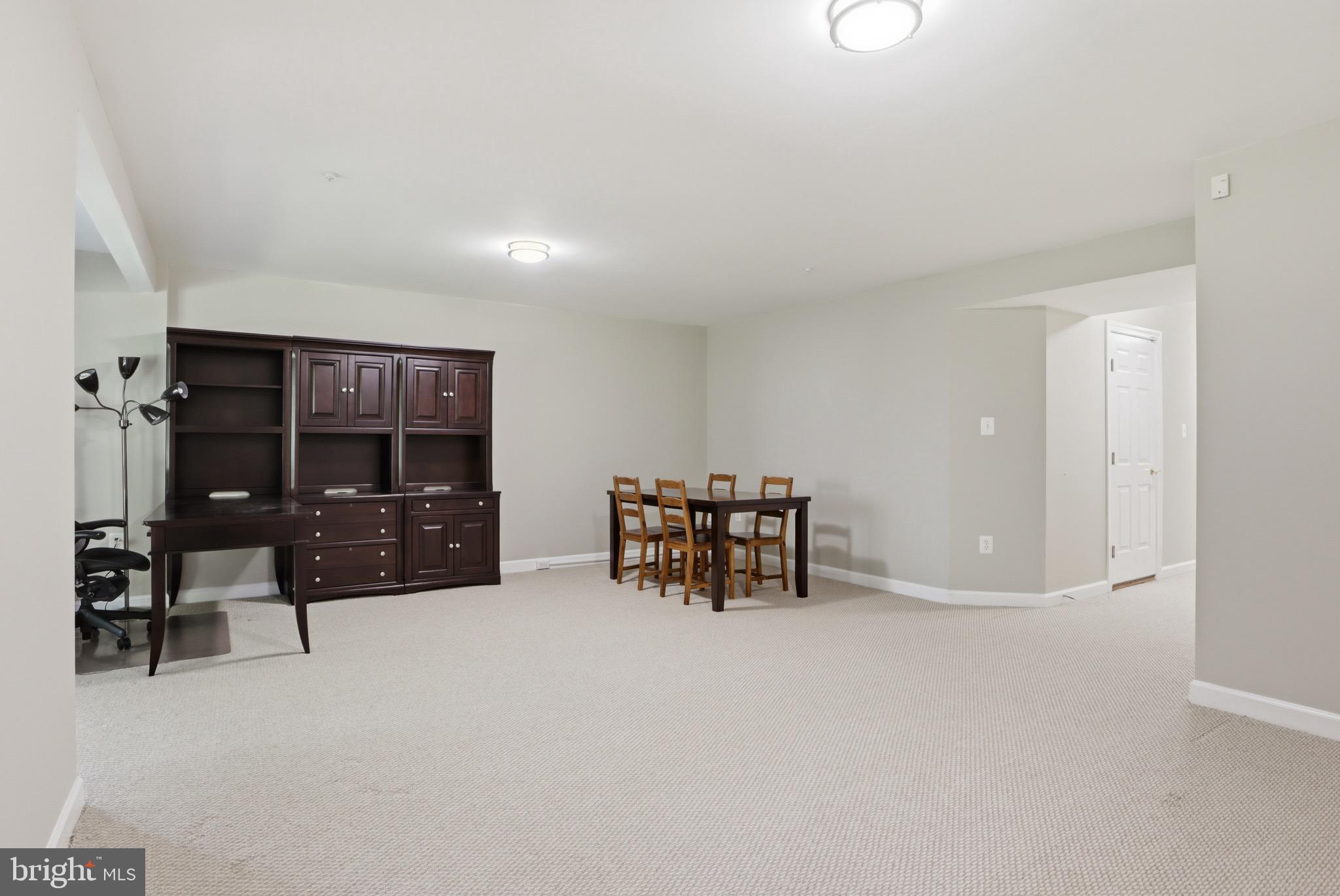 QUINCE ORCHARD PARK - Residential