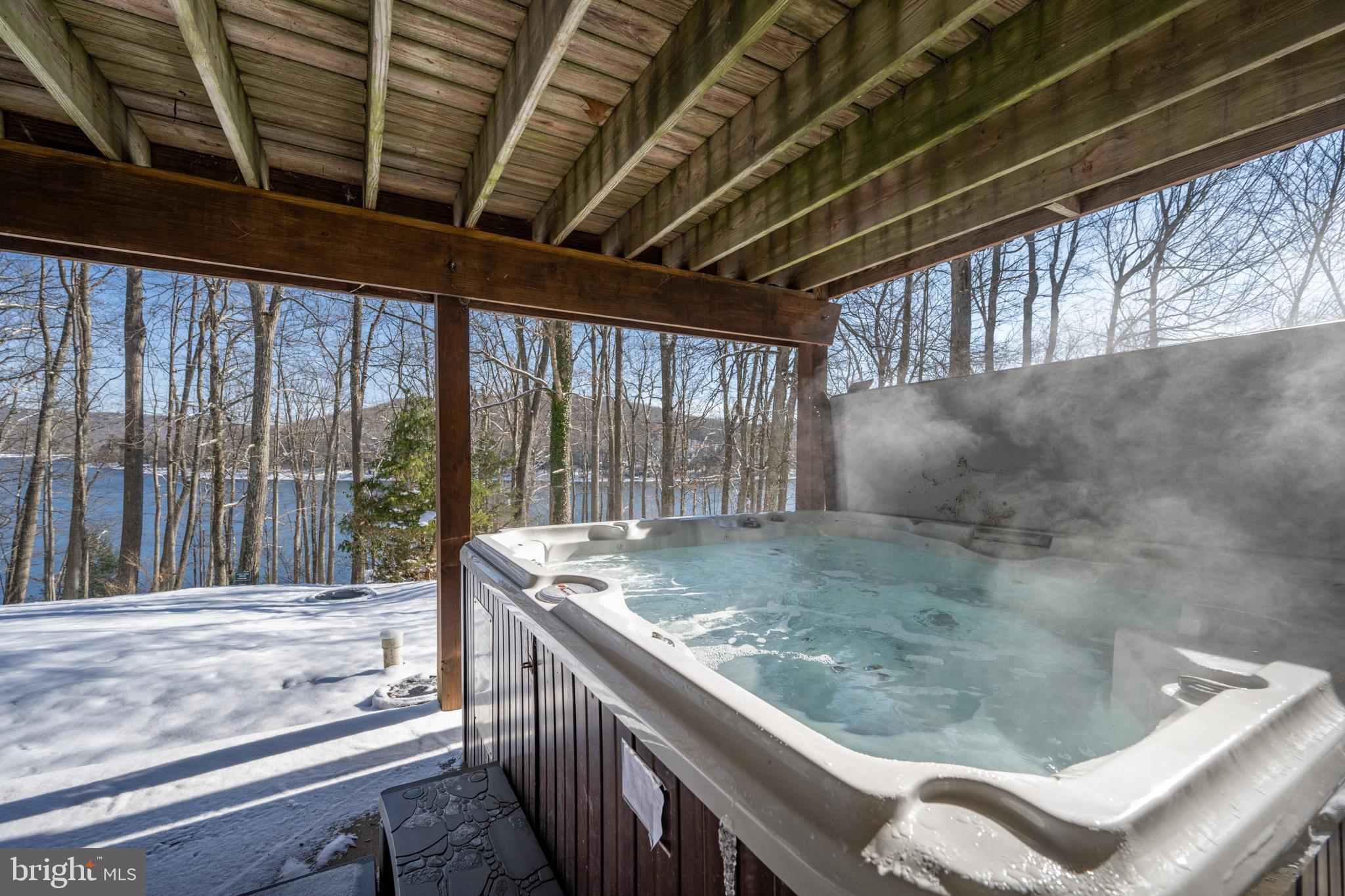 SHINGLE CAMP TERRACE - Residential