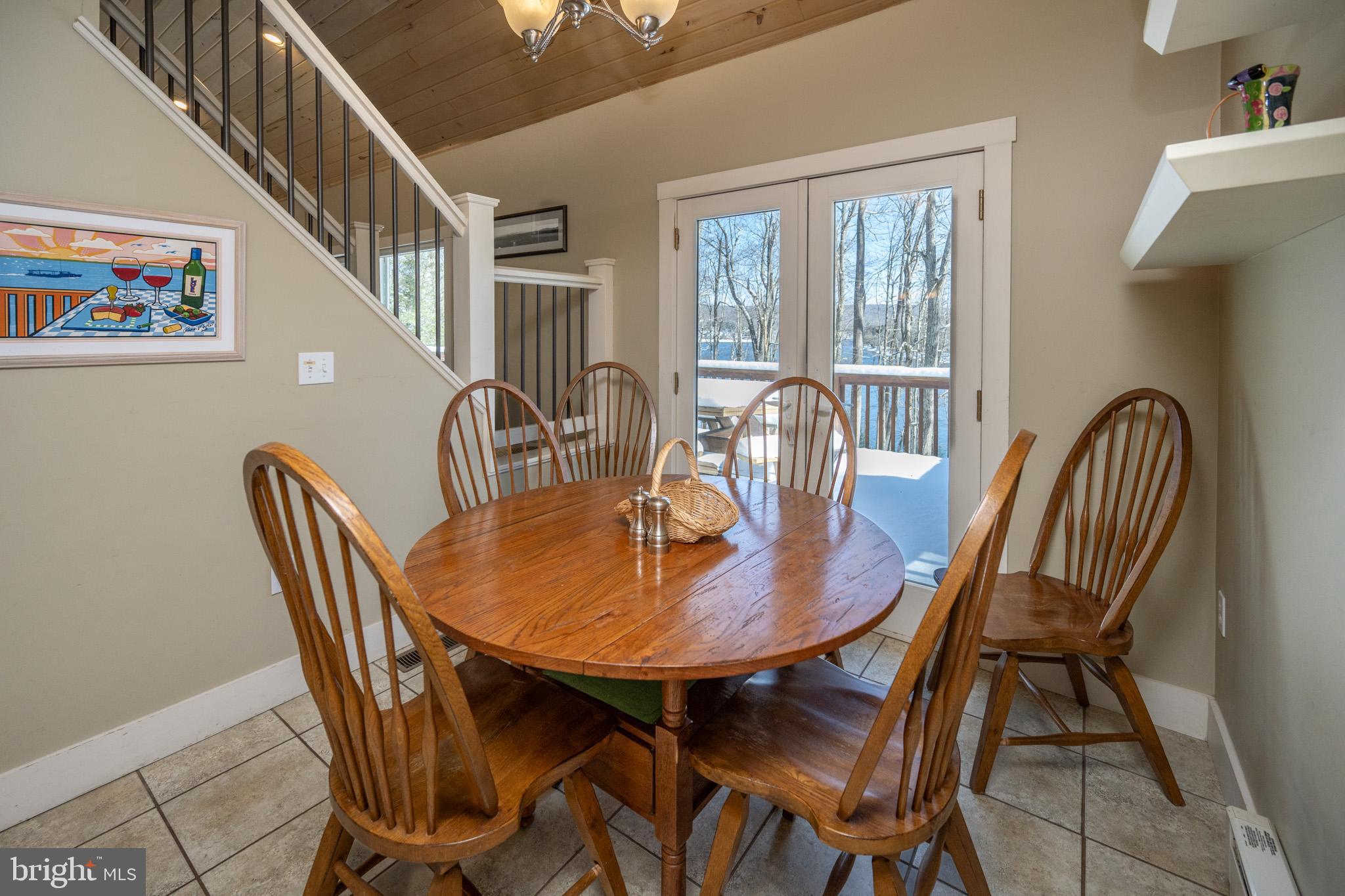 SHINGLE CAMP TERRACE - Residential
