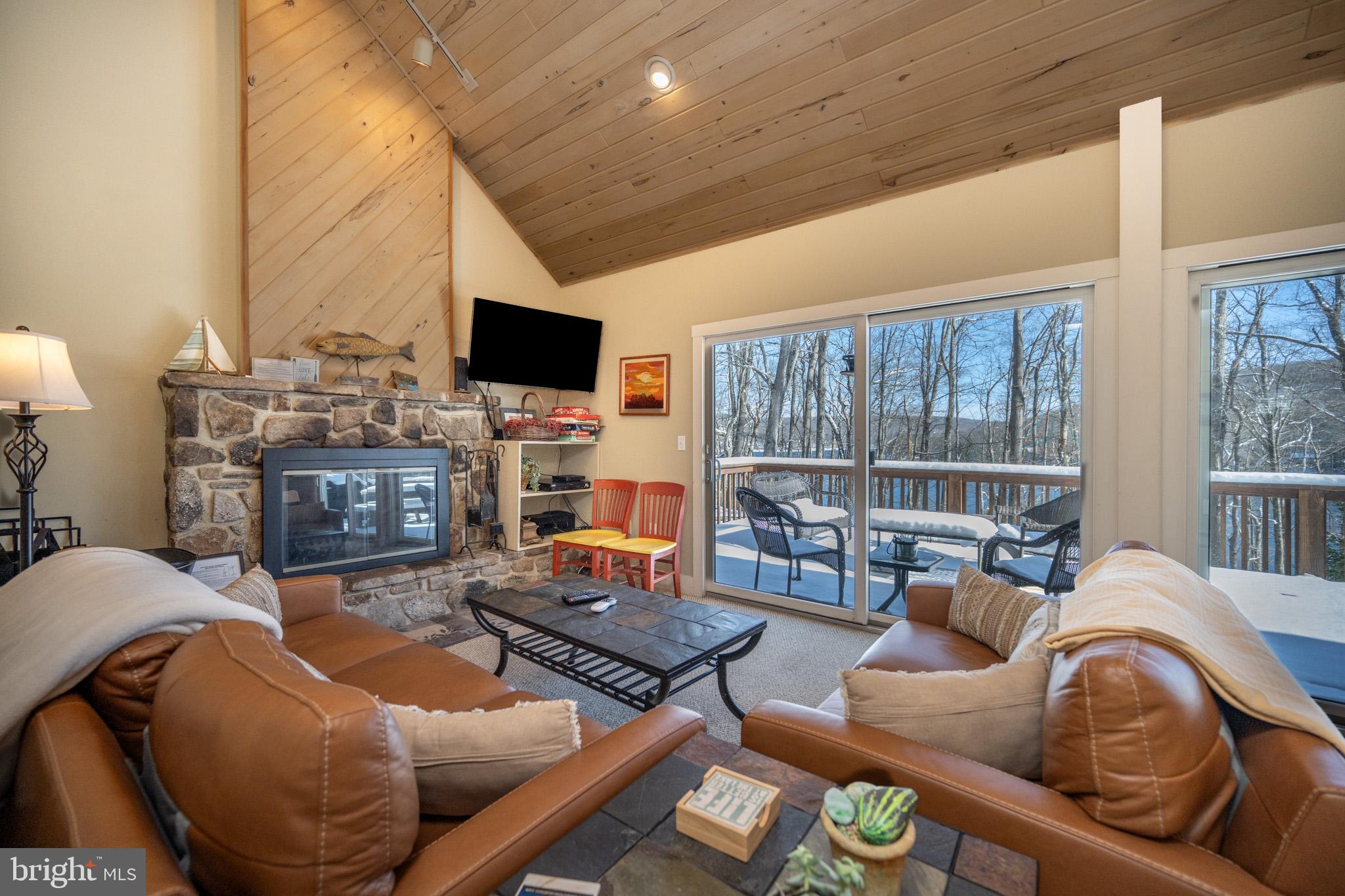 SHINGLE CAMP TERRACE - Residential
