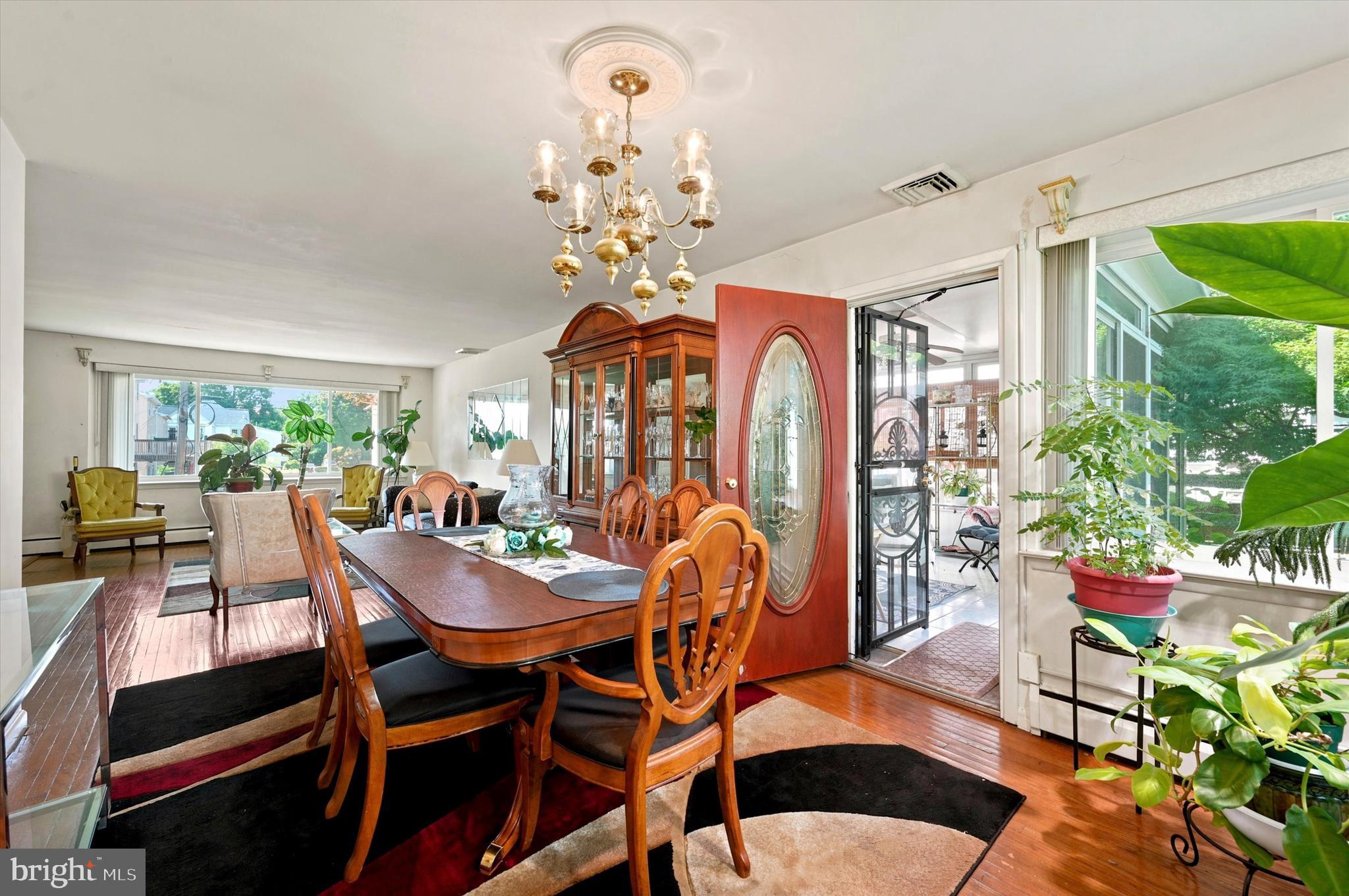 LANSDOWNE - Residential