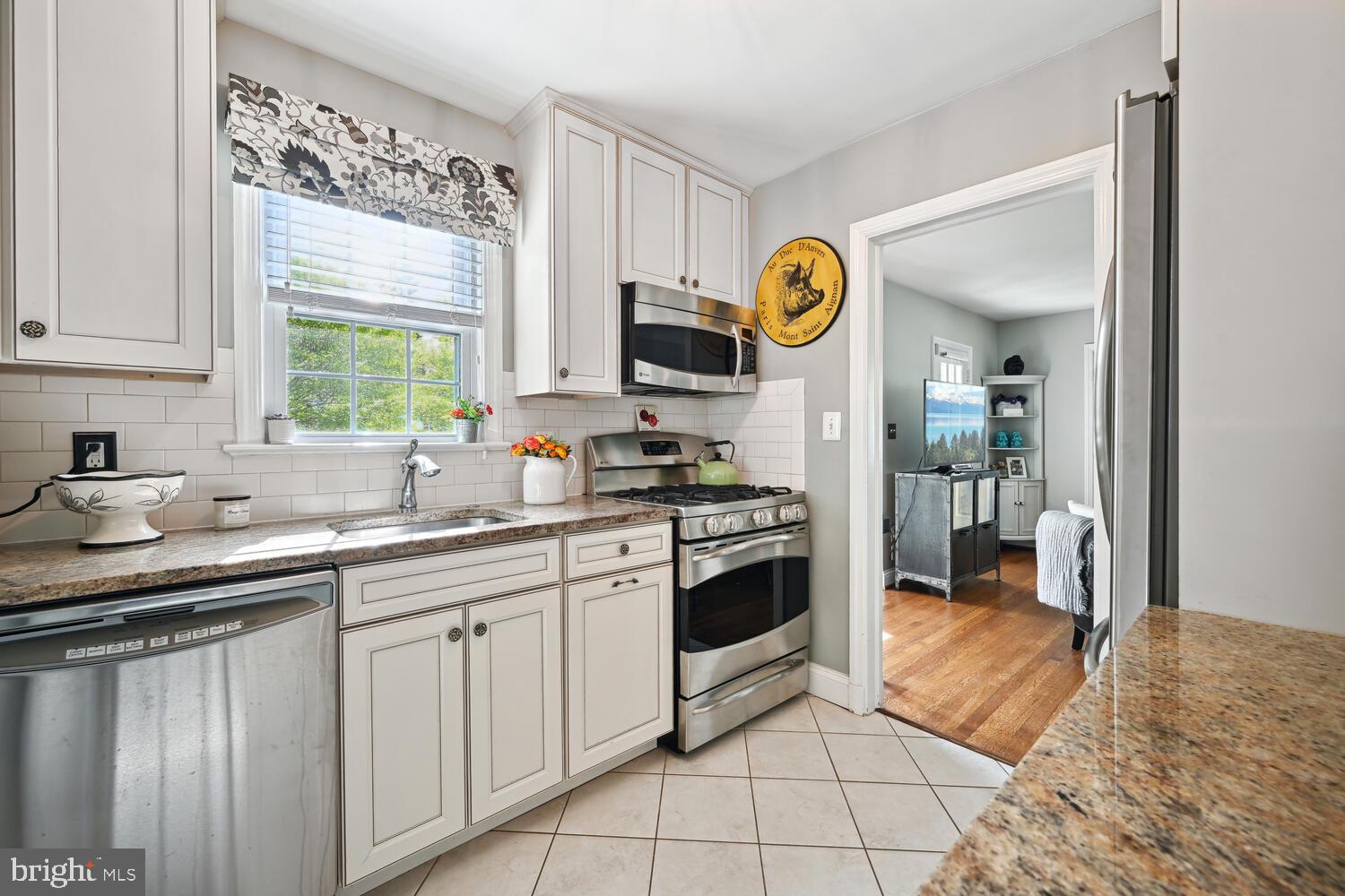 ROSEDALE PARK - Residential