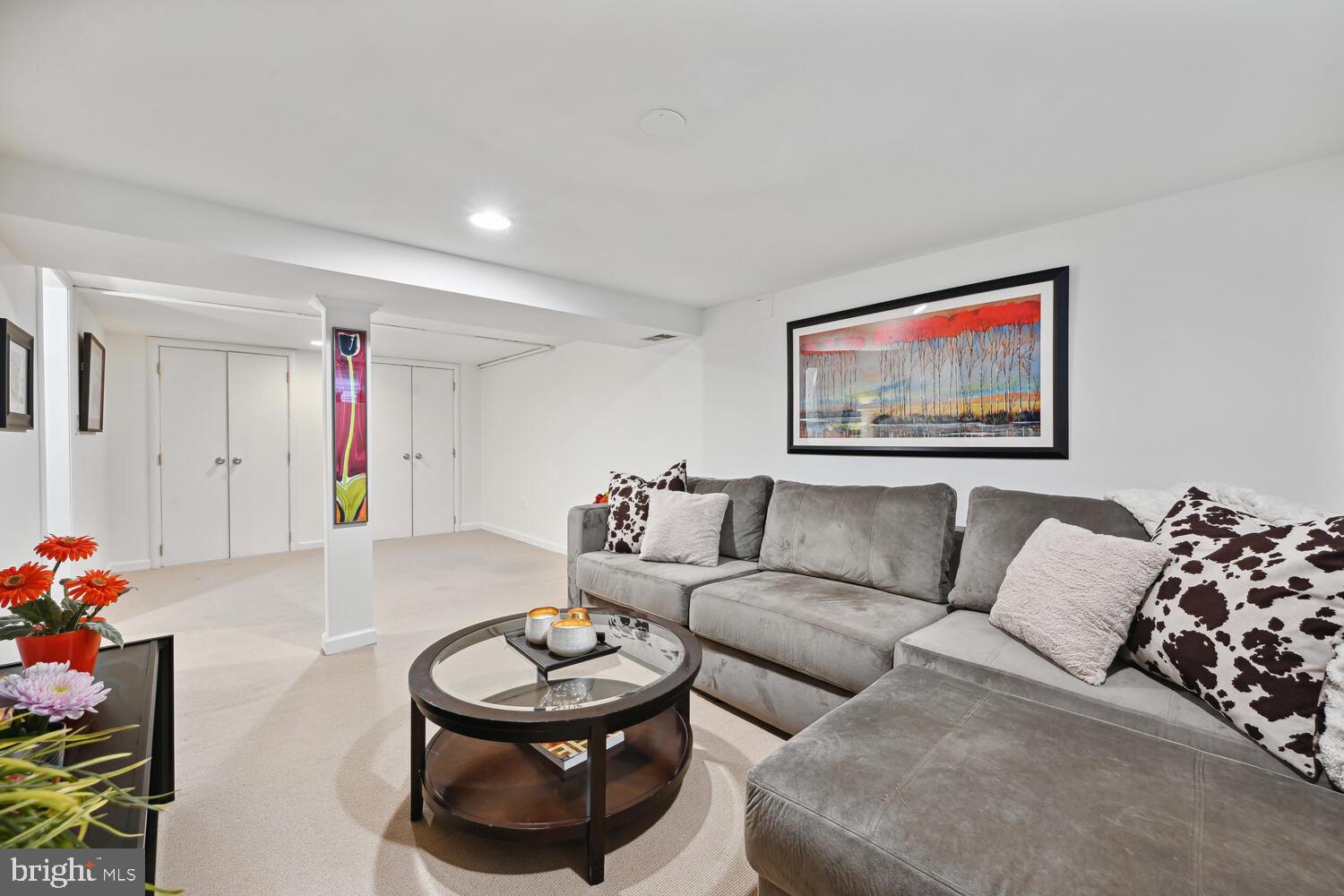 ROSEDALE PARK - Residential