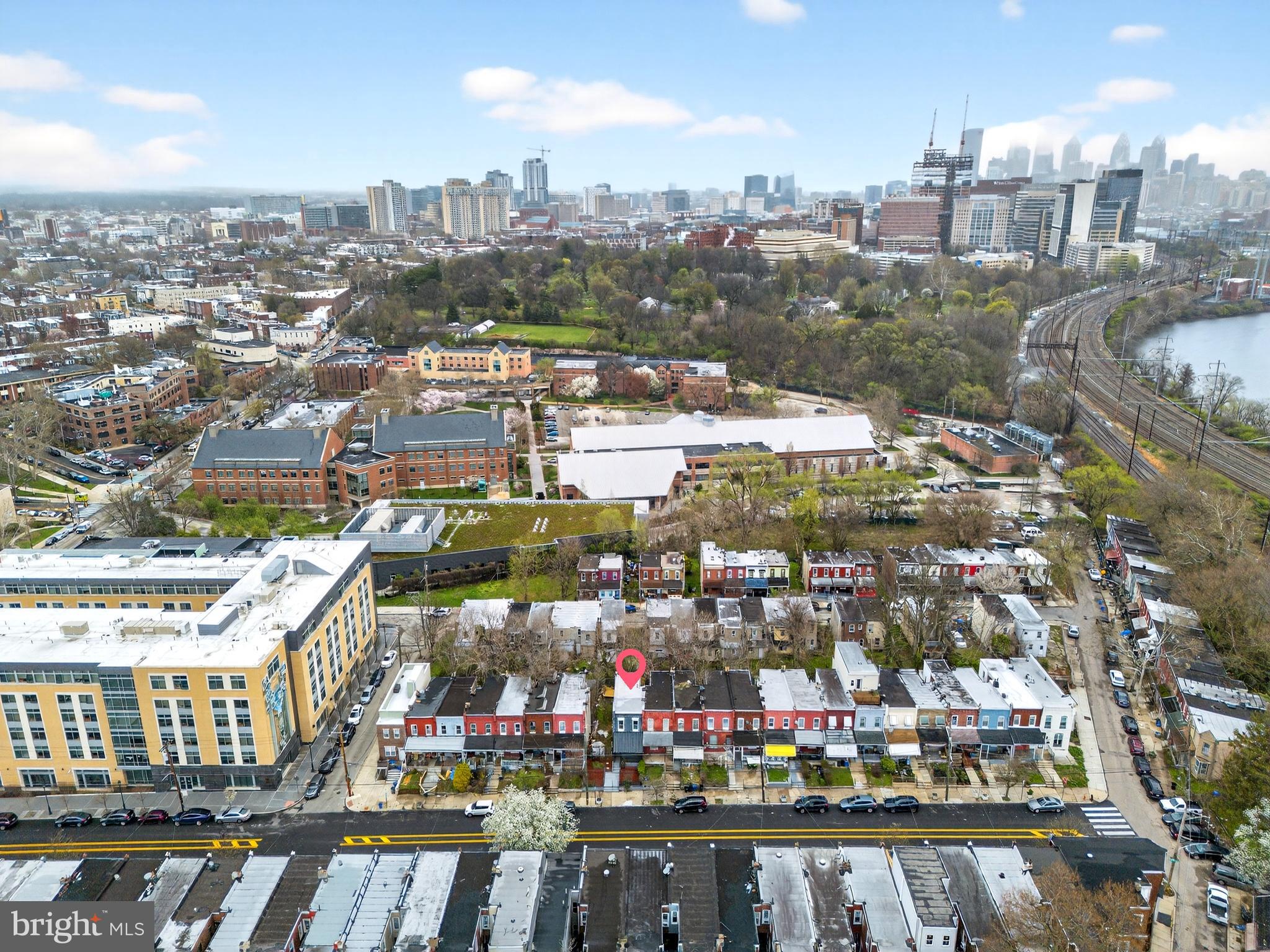 UNIVERSITY CITY - Residential