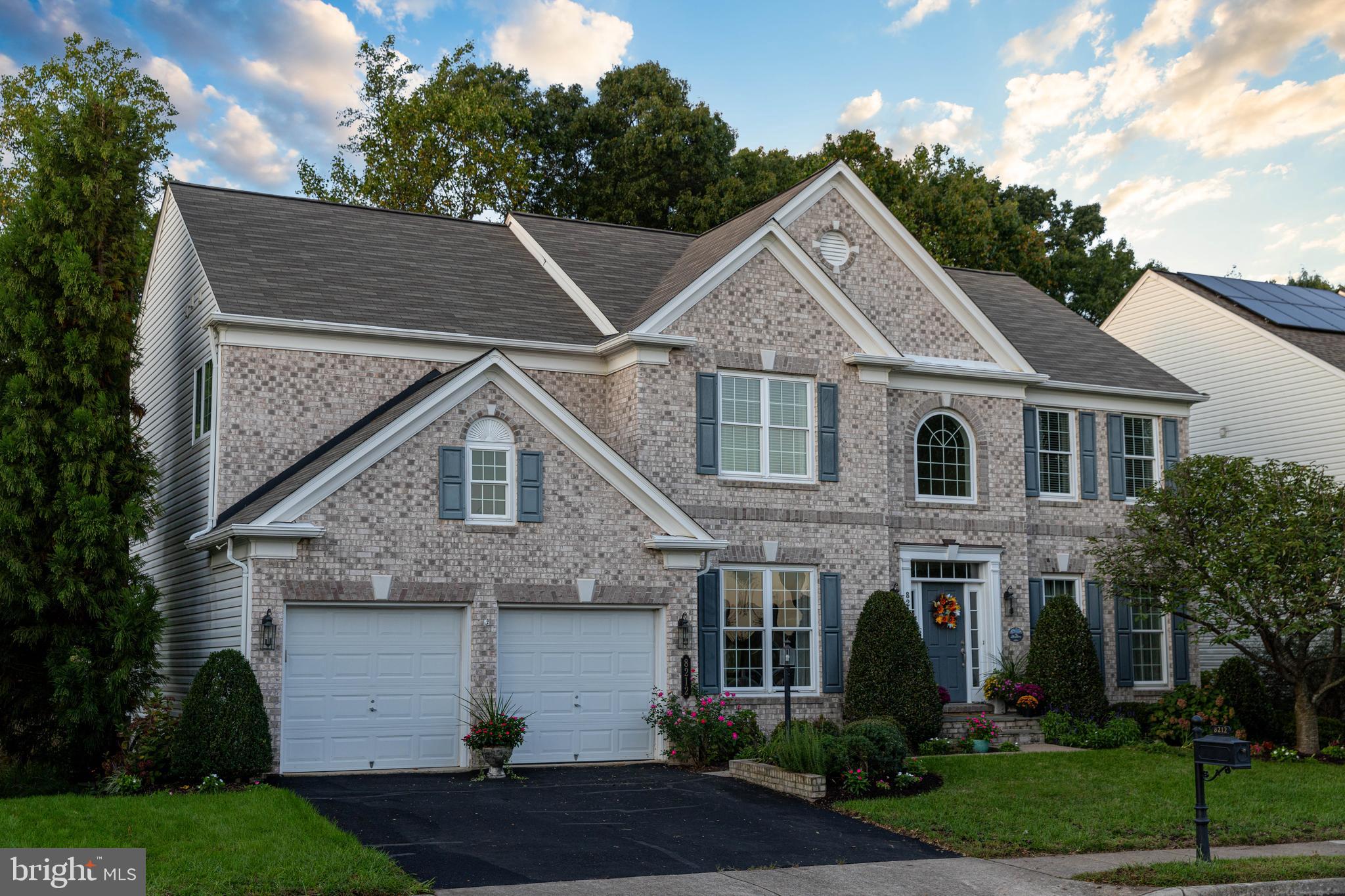 LAUREL HILL - Residential