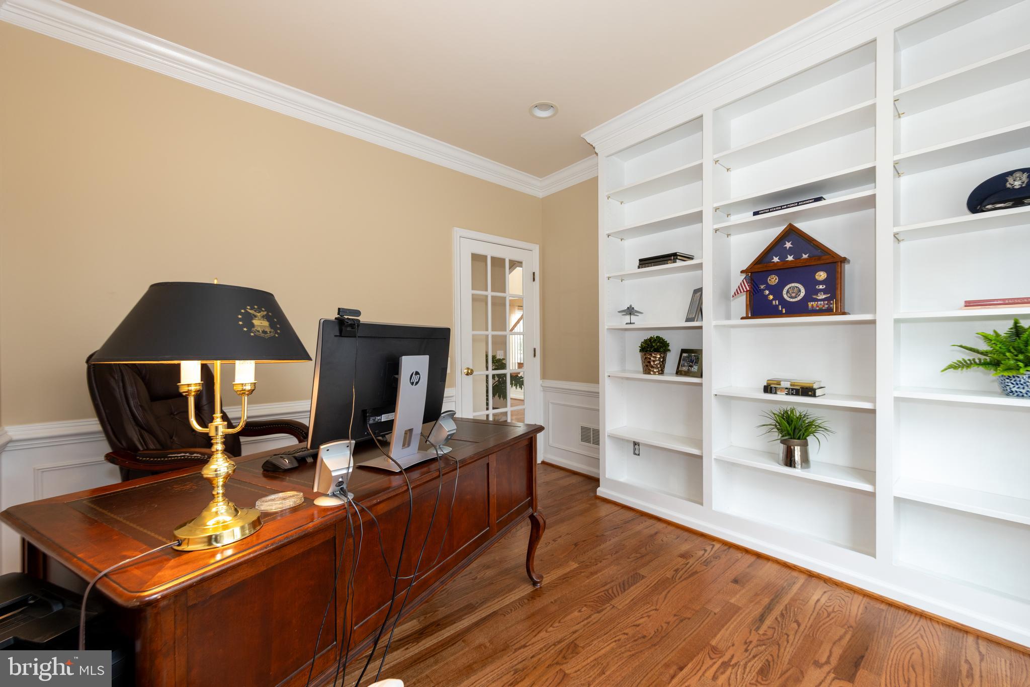 LAUREL HILL - Residential