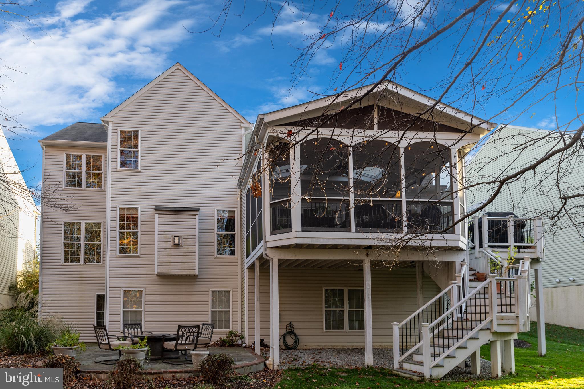 LAUREL HILL - Residential