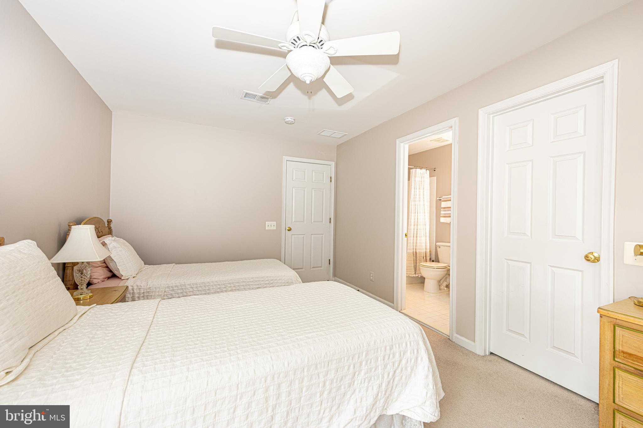 LAUREL HILL - Residential