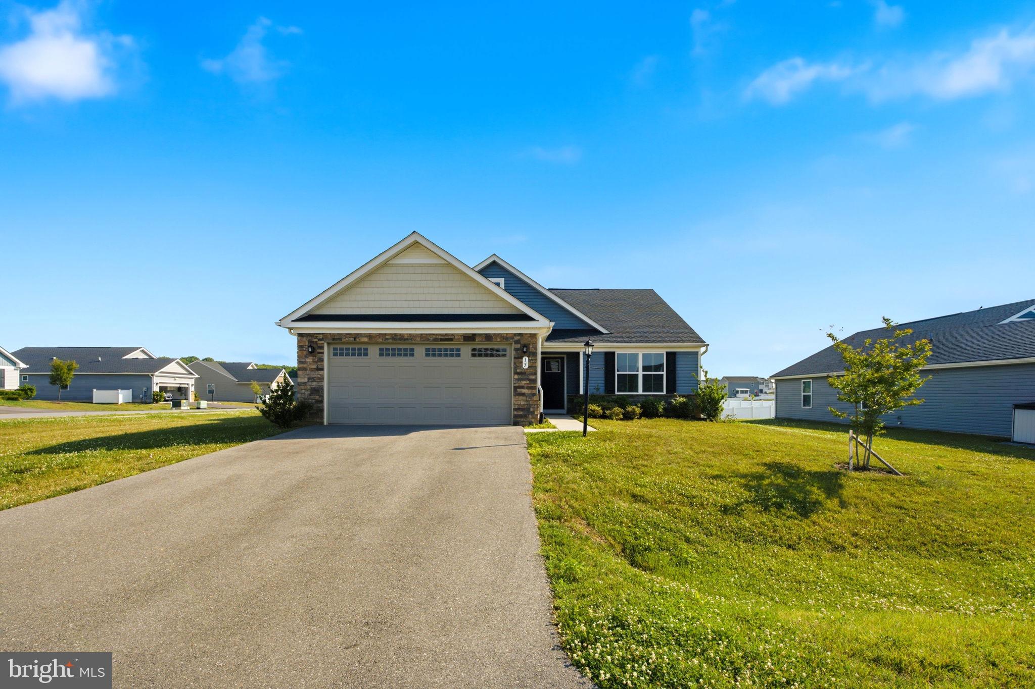 CARDINAL POINTE - Residential