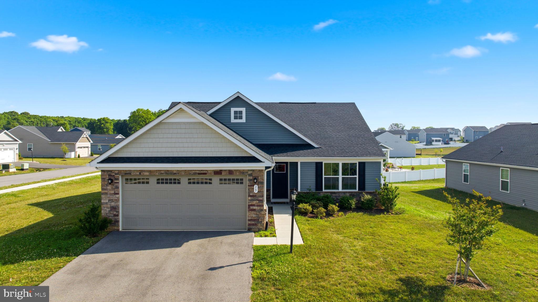 CARDINAL POINTE - Residential