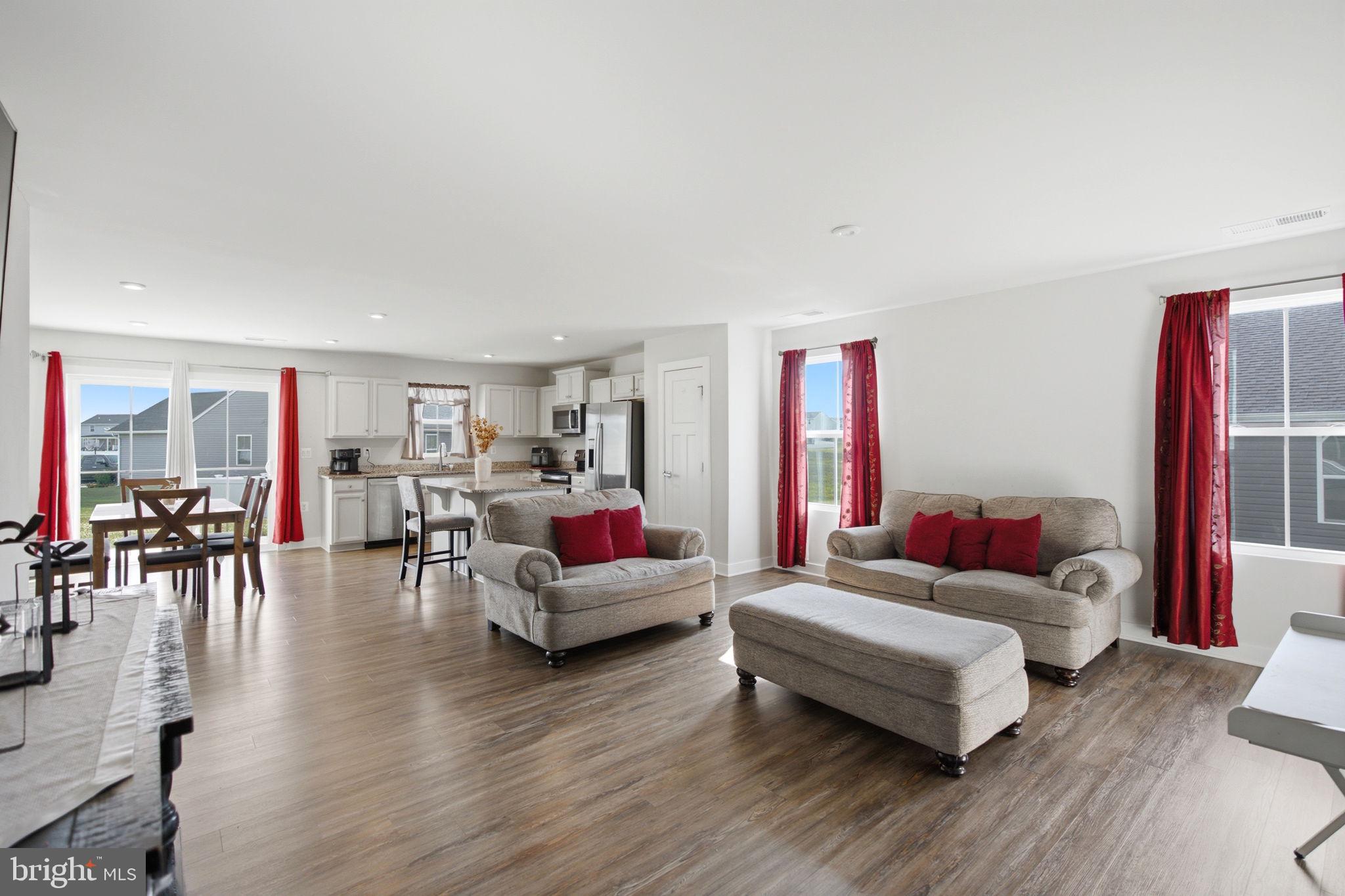 CARDINAL POINTE - Residential