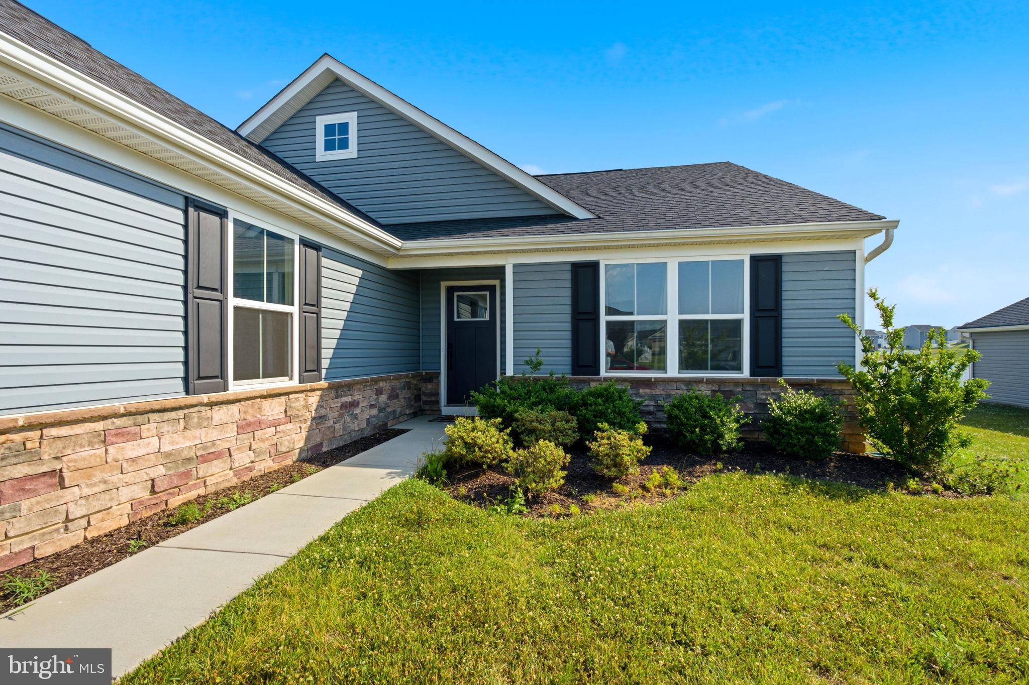 CARDINAL POINTE - Residential
