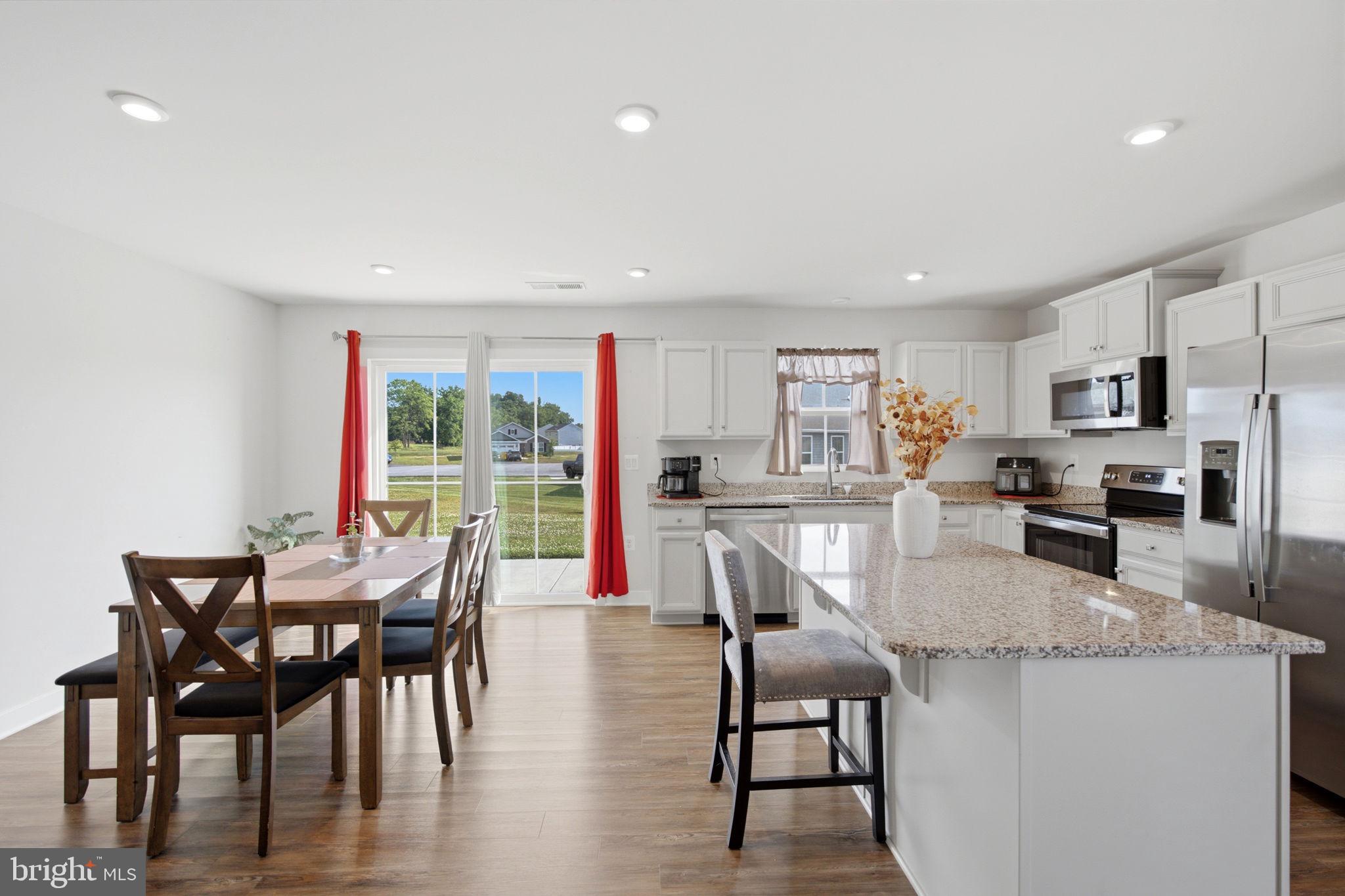 CARDINAL POINTE - Residential