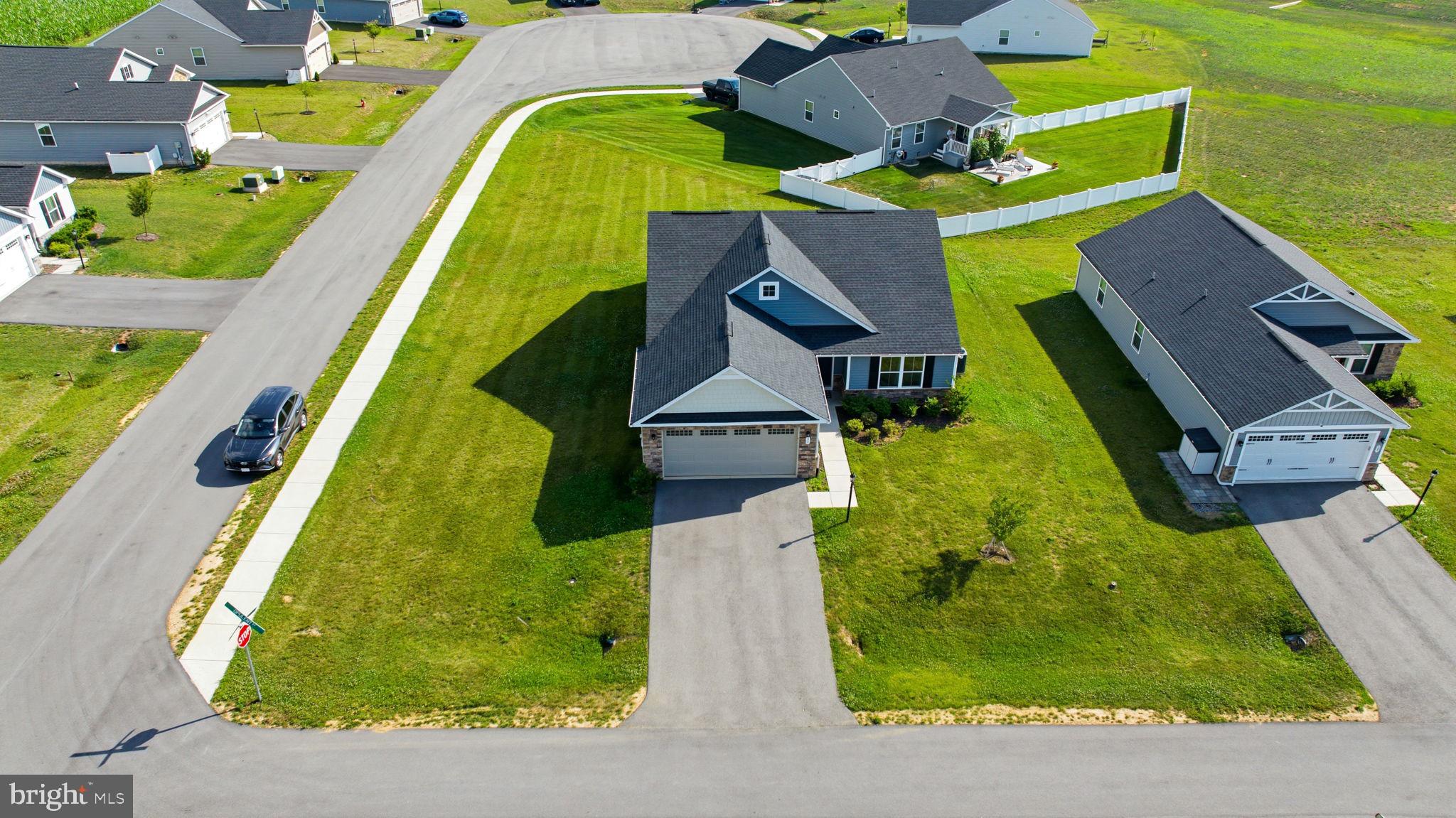 CARDINAL POINTE - Residential