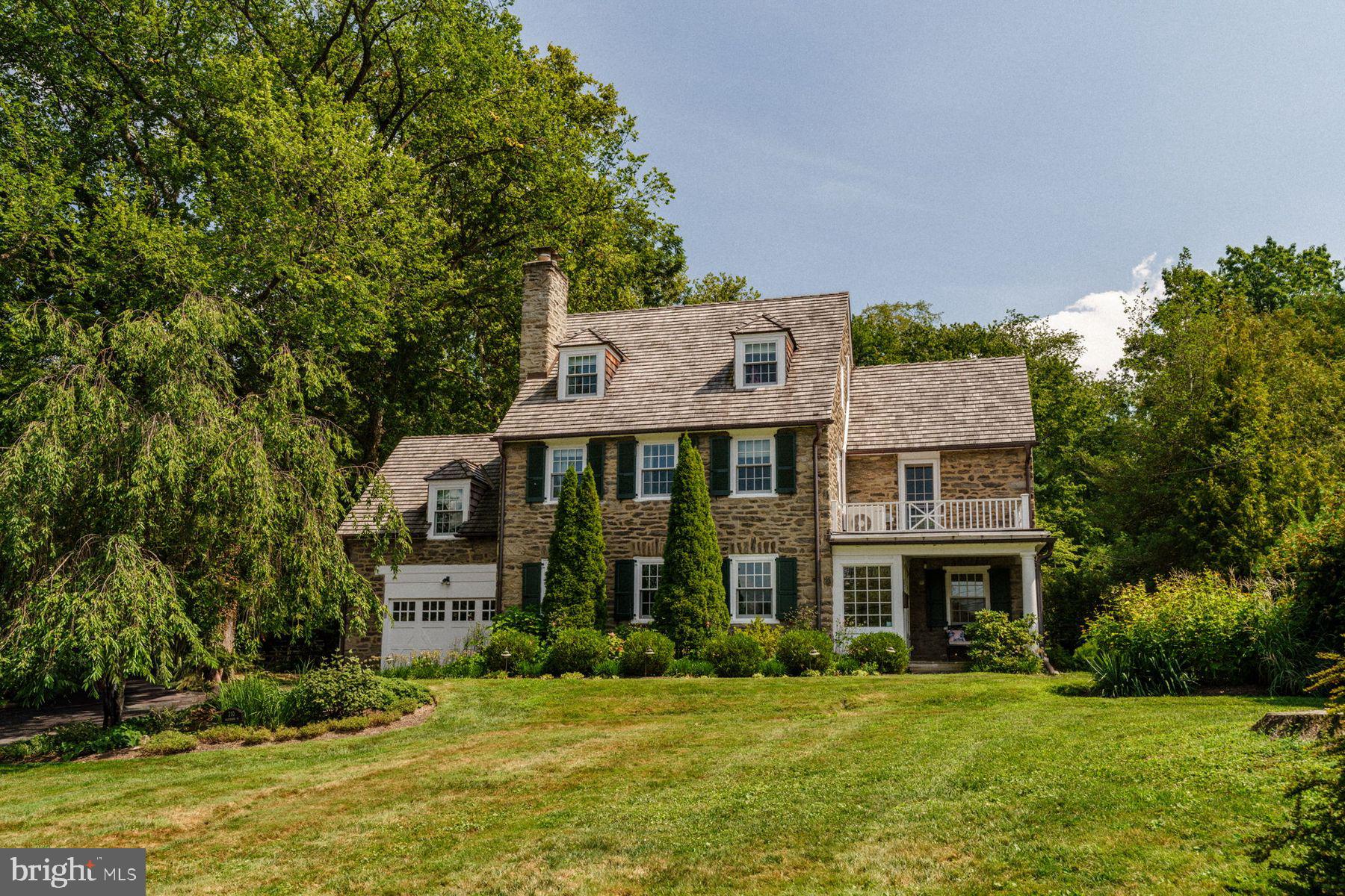 CHESTNUT HILL - Residential