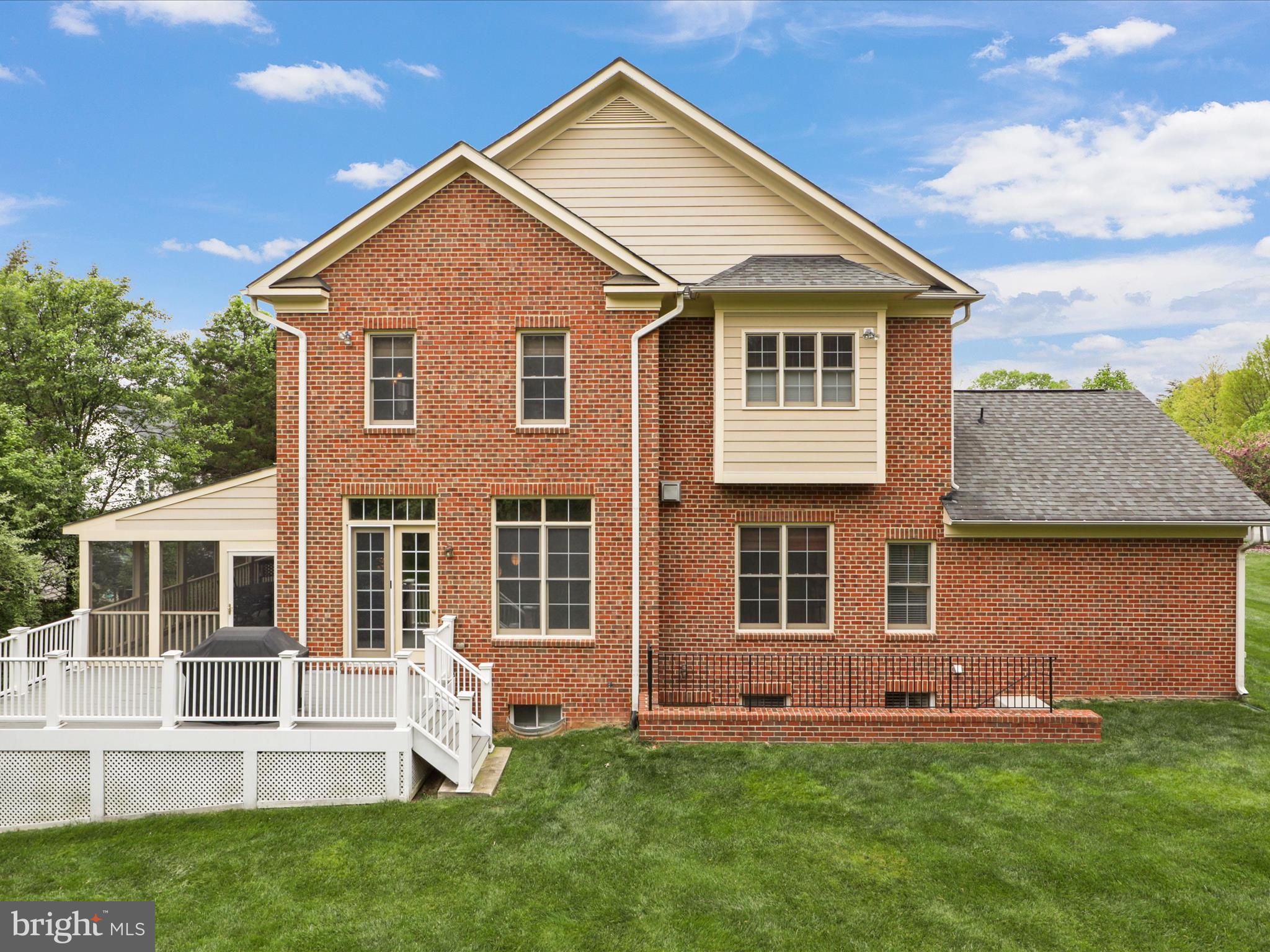 POPLAR TREE - Residential