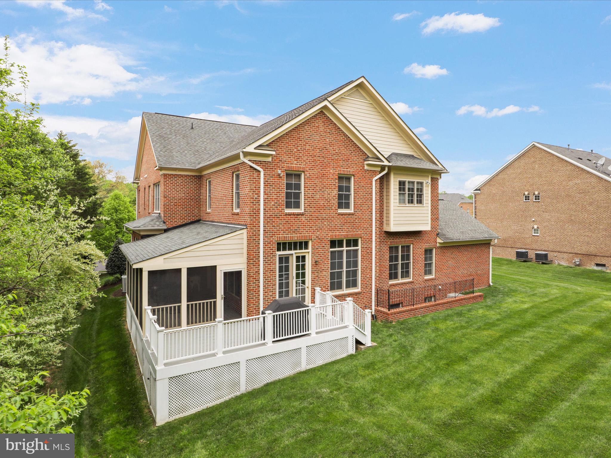 POPLAR TREE - Residential
