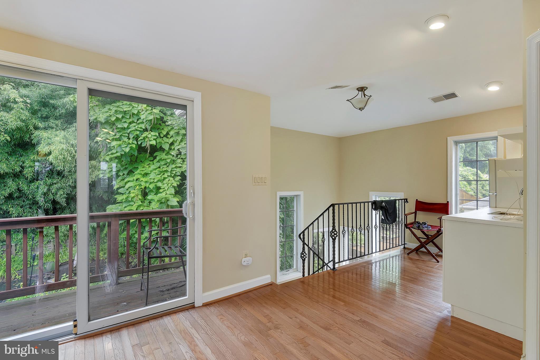 OAKCREST - Residential