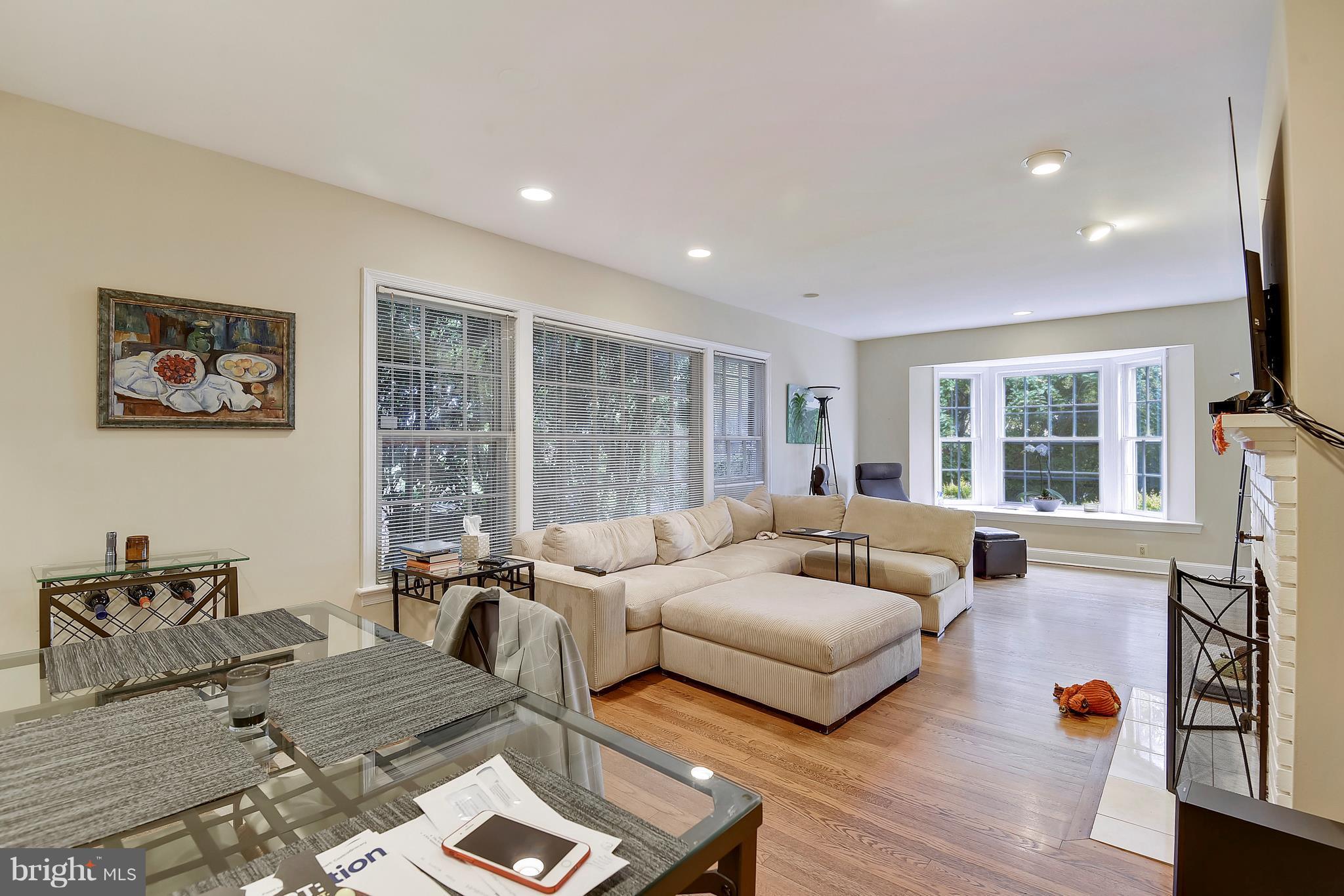 OAKCREST - Residential