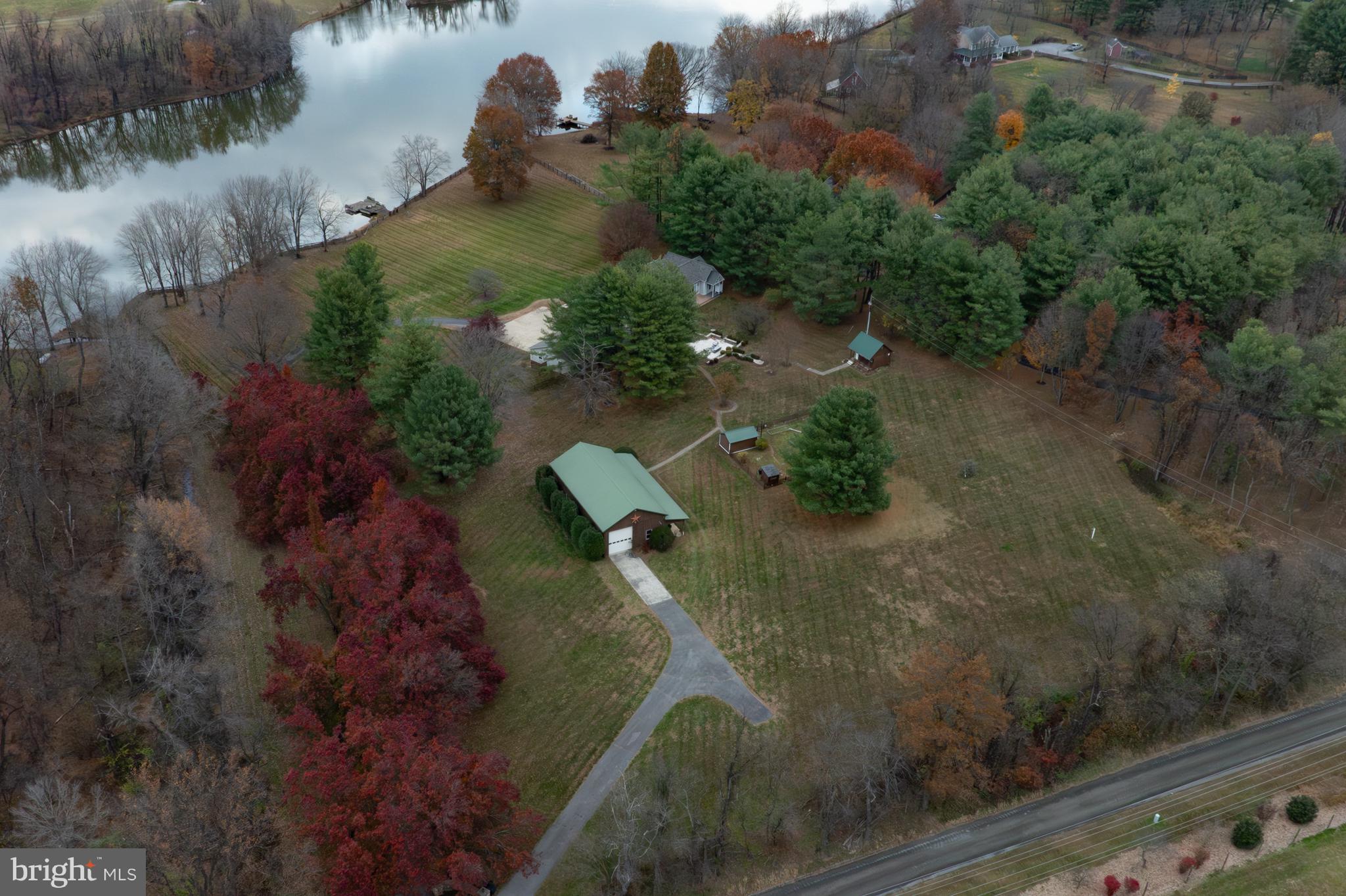 LAKE MARIAN ESTATES - Residential