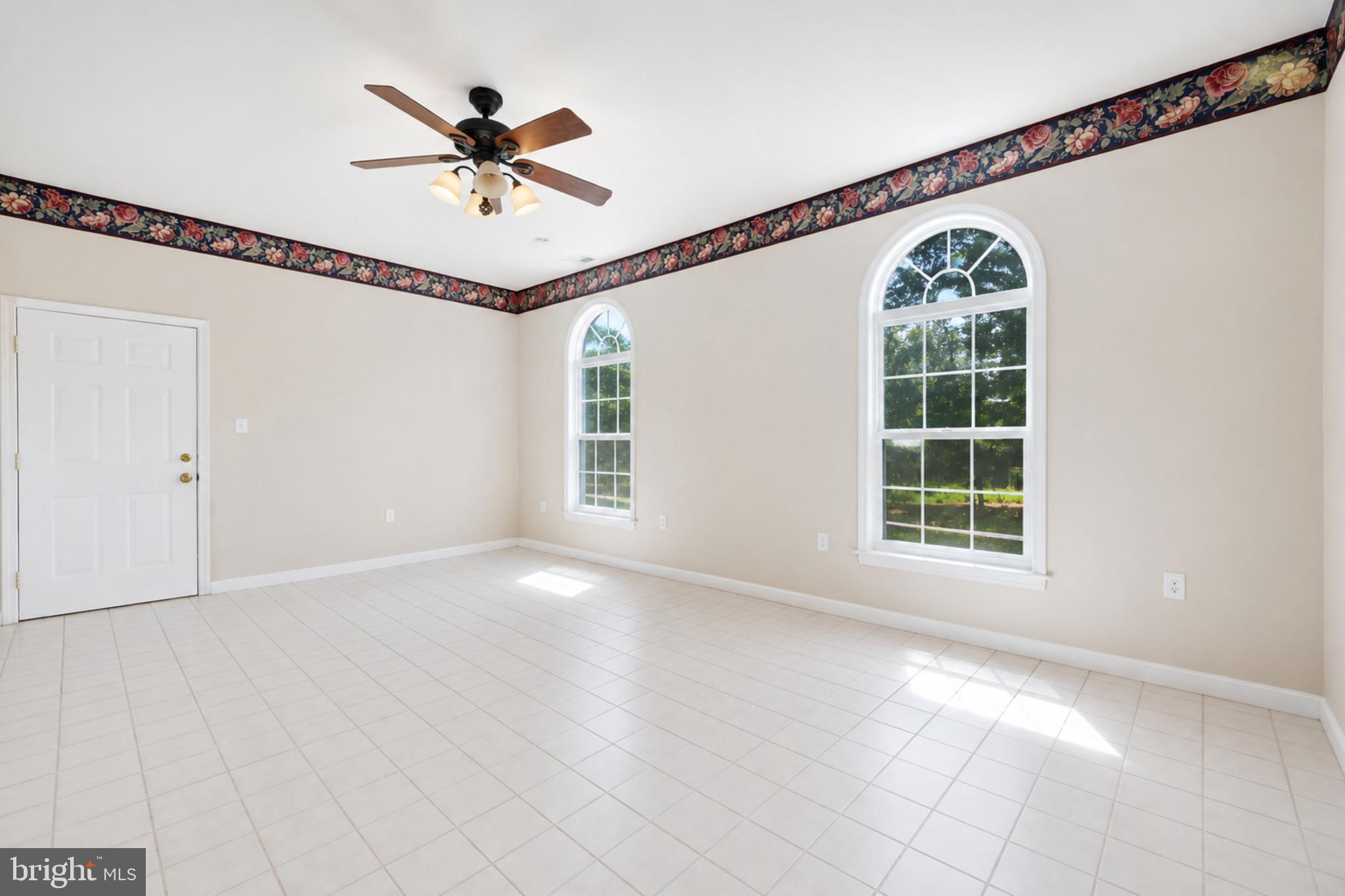 THUNDER OAK - Residential