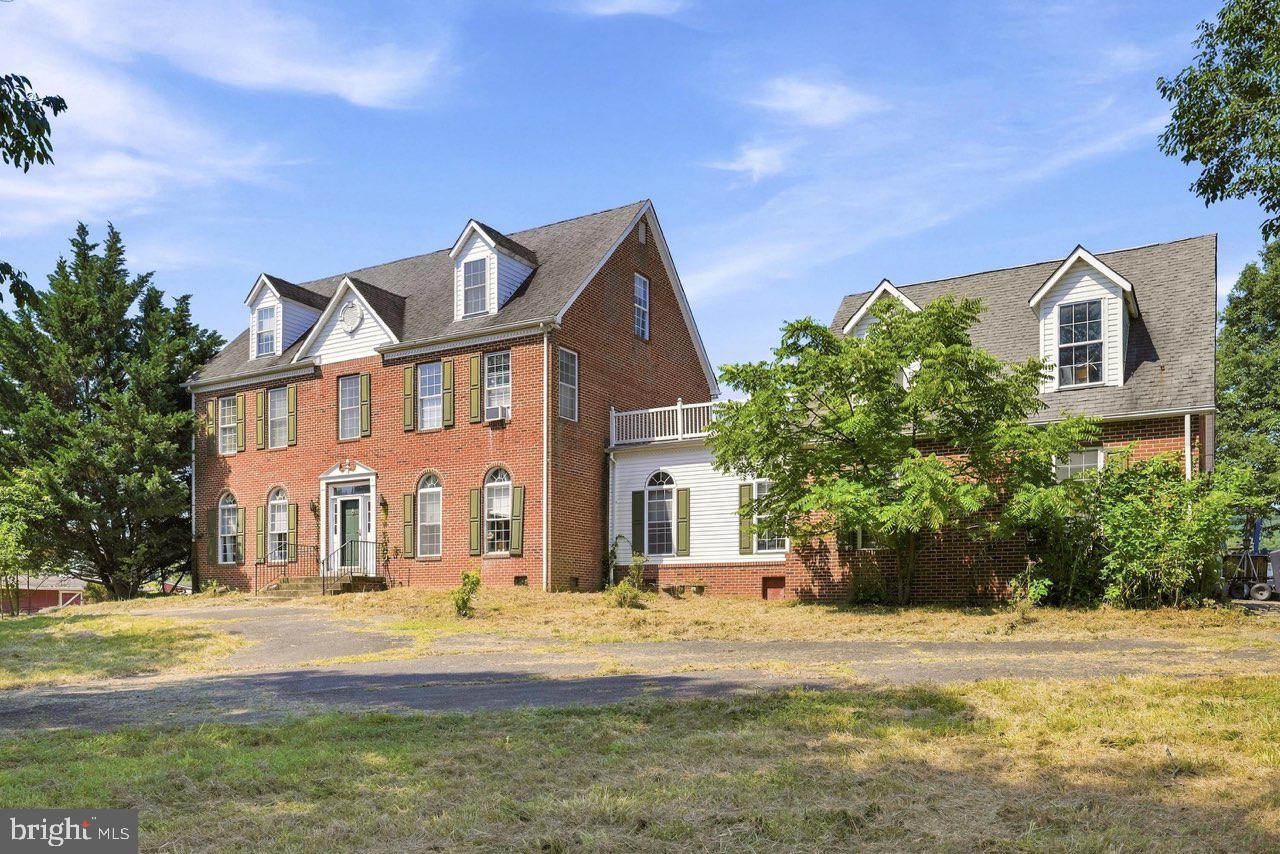 THUNDER OAK - Residential