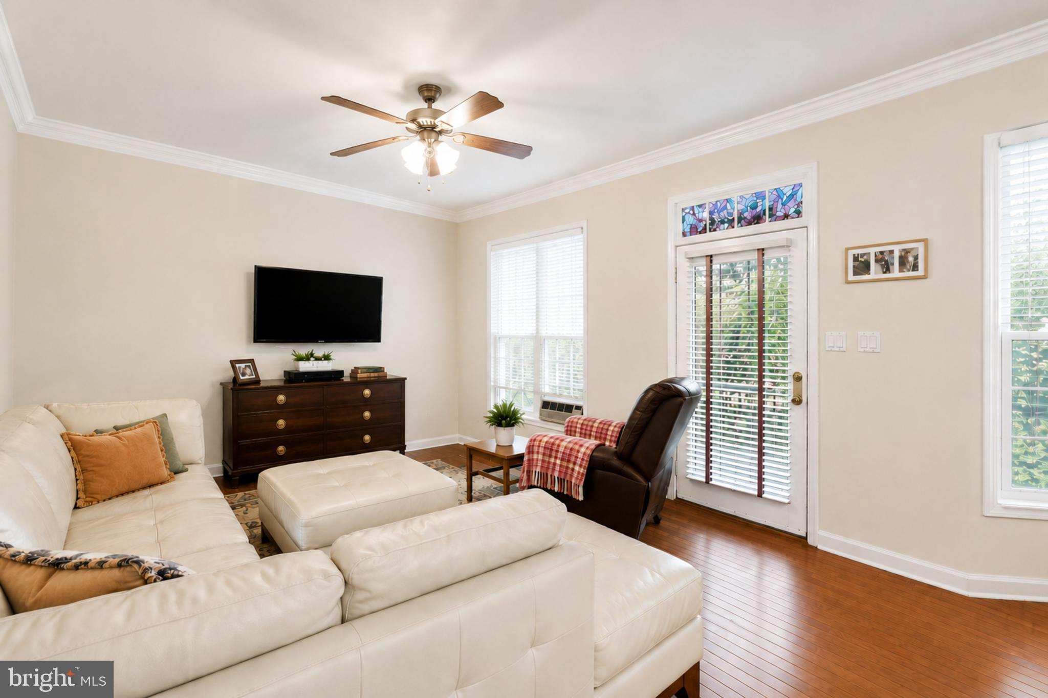 THUNDER OAK - Residential