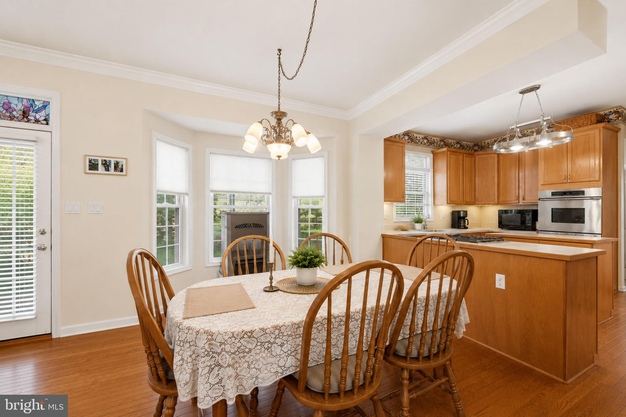 THUNDER OAK - Residential
